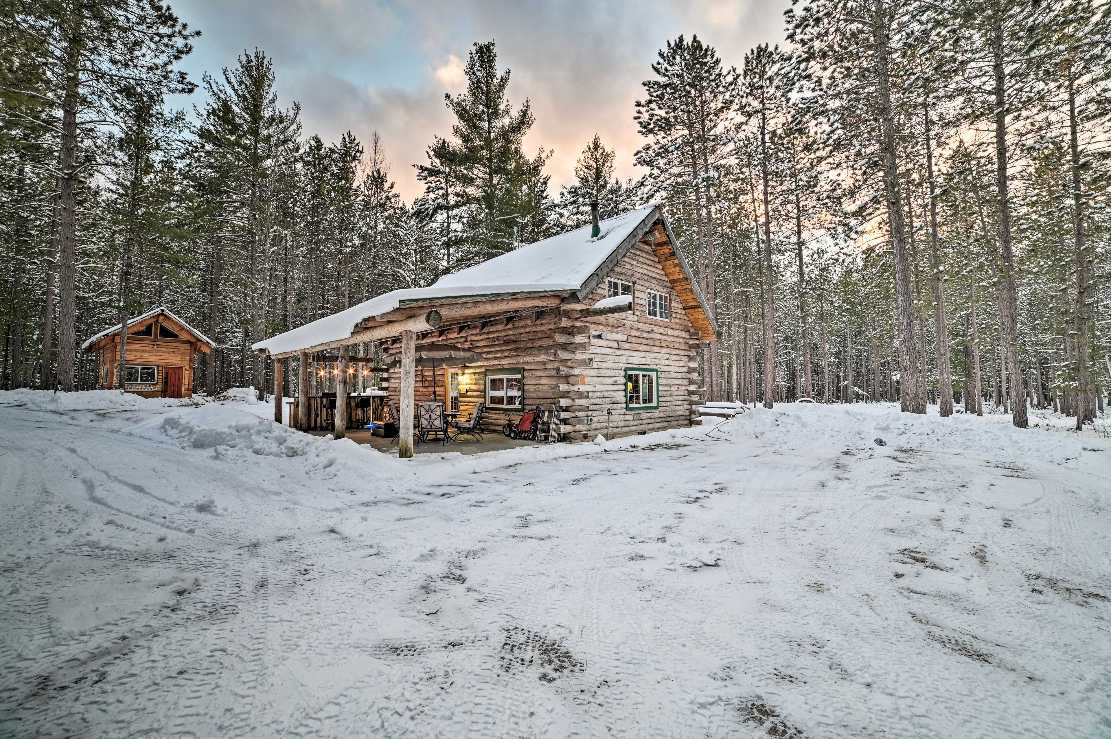 Vanderbilt Vacation Rental | 2BR | 1BA | 1,460 Sq Ft | Step-Free Entry