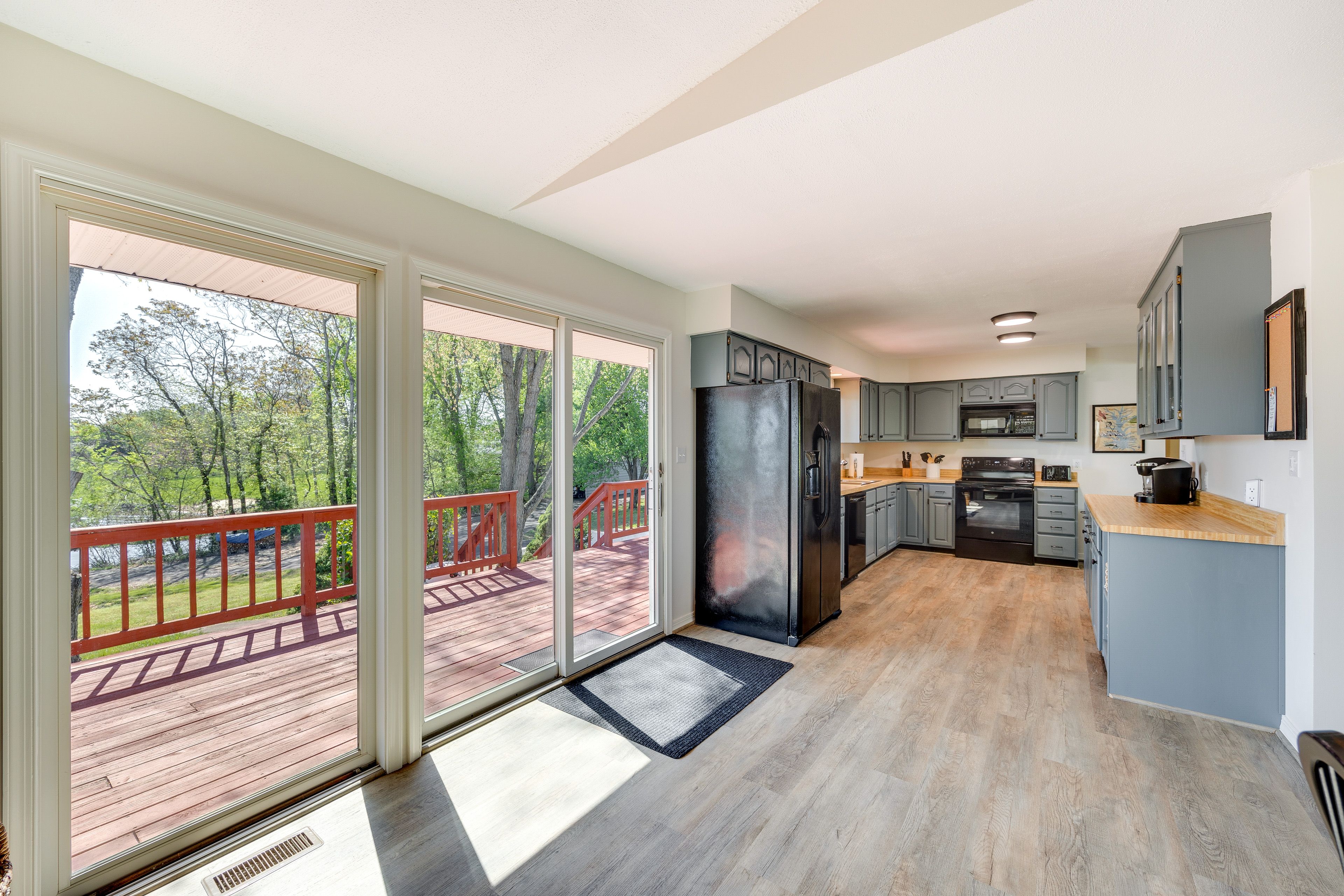 Kitchen | Drip Coffee Maker | Keurig | Blender | Toaster