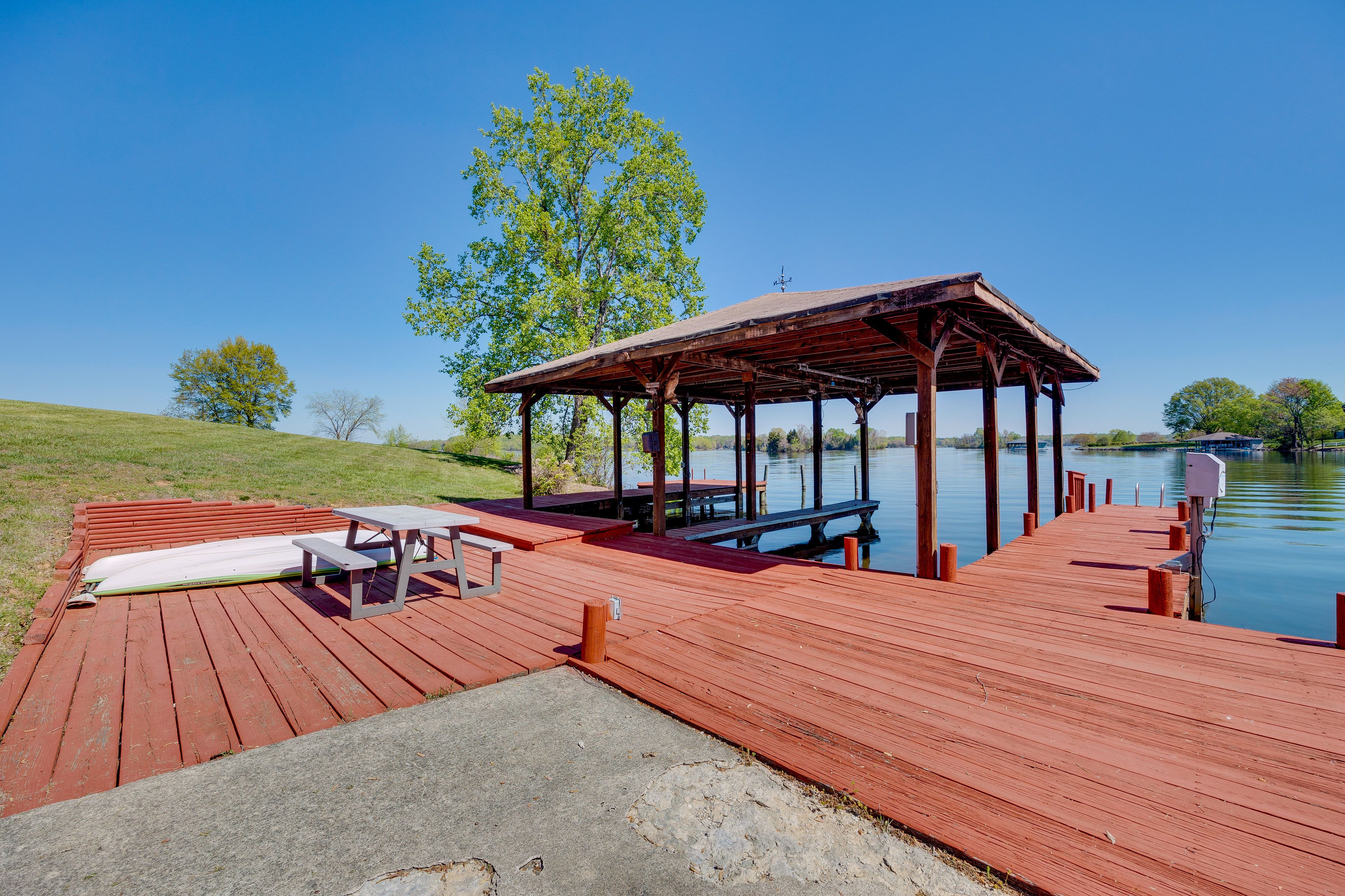 Private Boat Dock | 2 Boat Slips