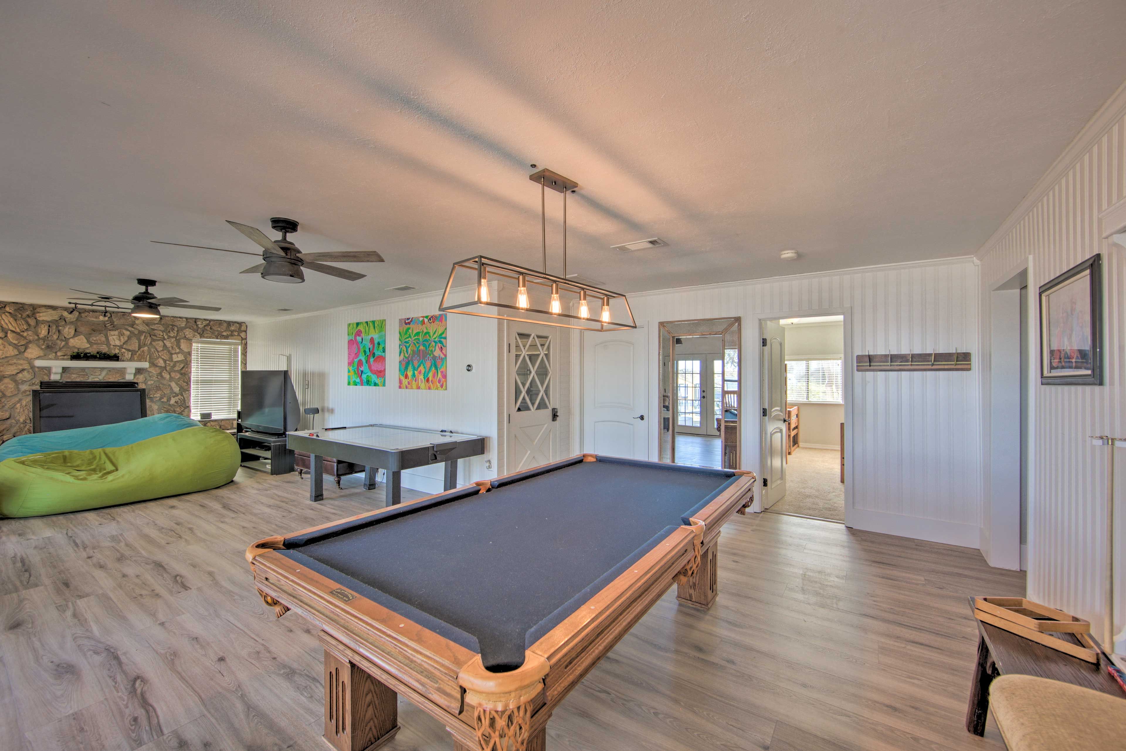 Game Room | Pool Table | Air Hockey Table | Board Games
