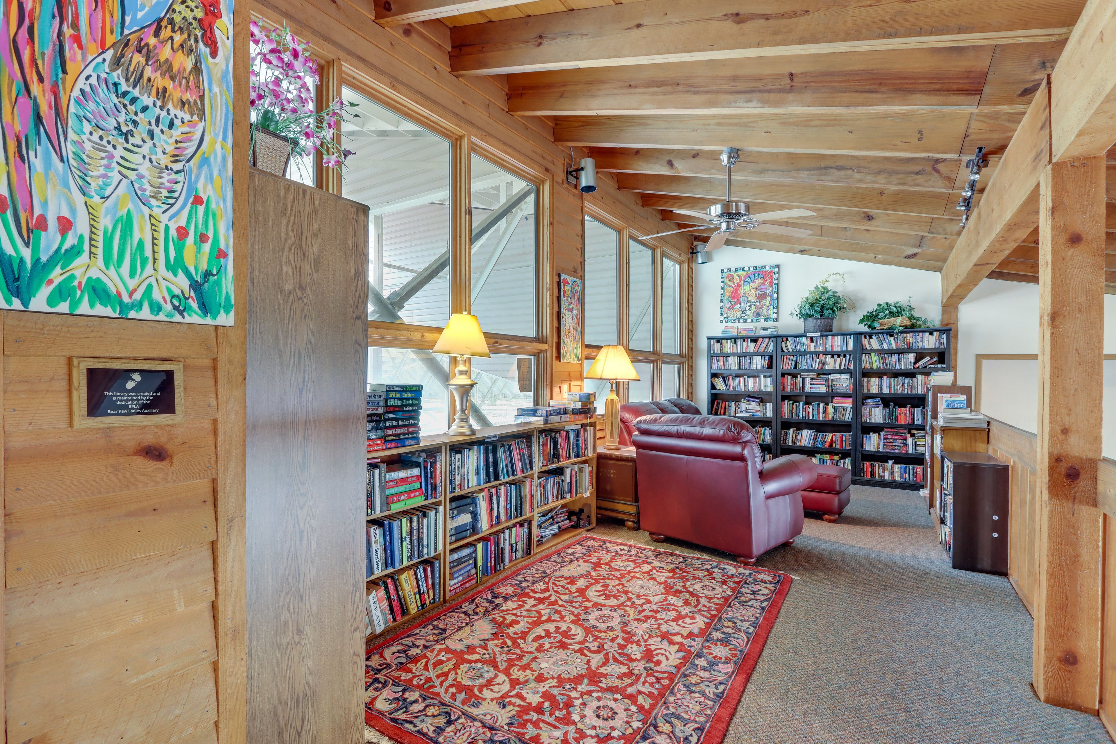 Community Amenities | Clubhouse | Library