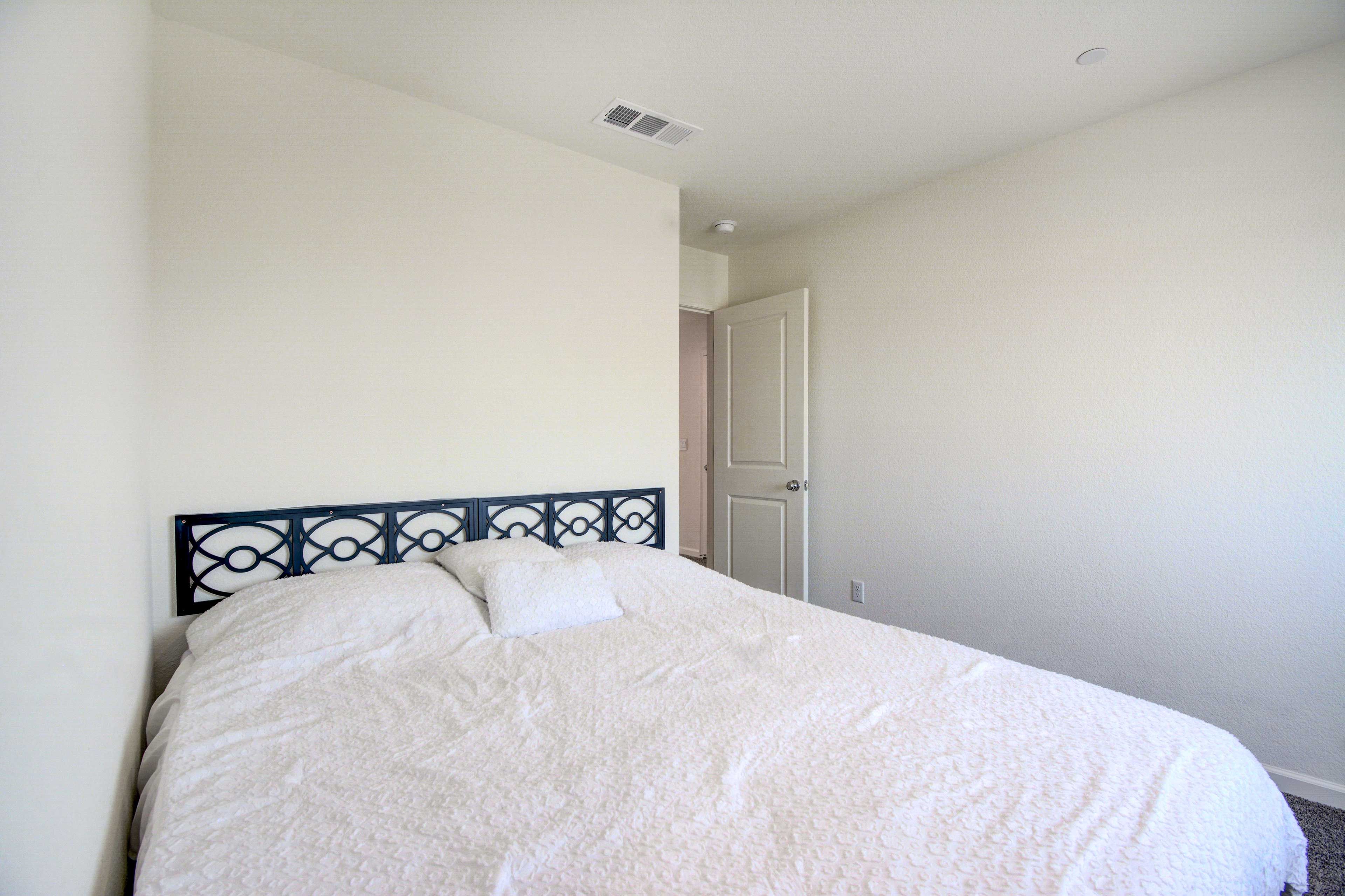 Bedroom 4 | King Bed