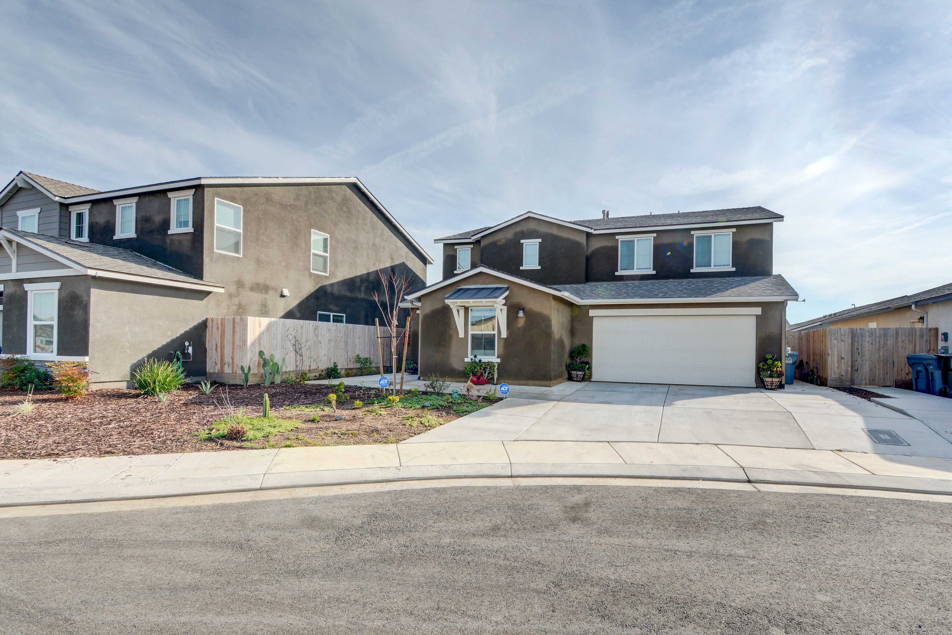 Property Exterior | Garage (1 Vehicle) | Driveway (3 Vehicles)