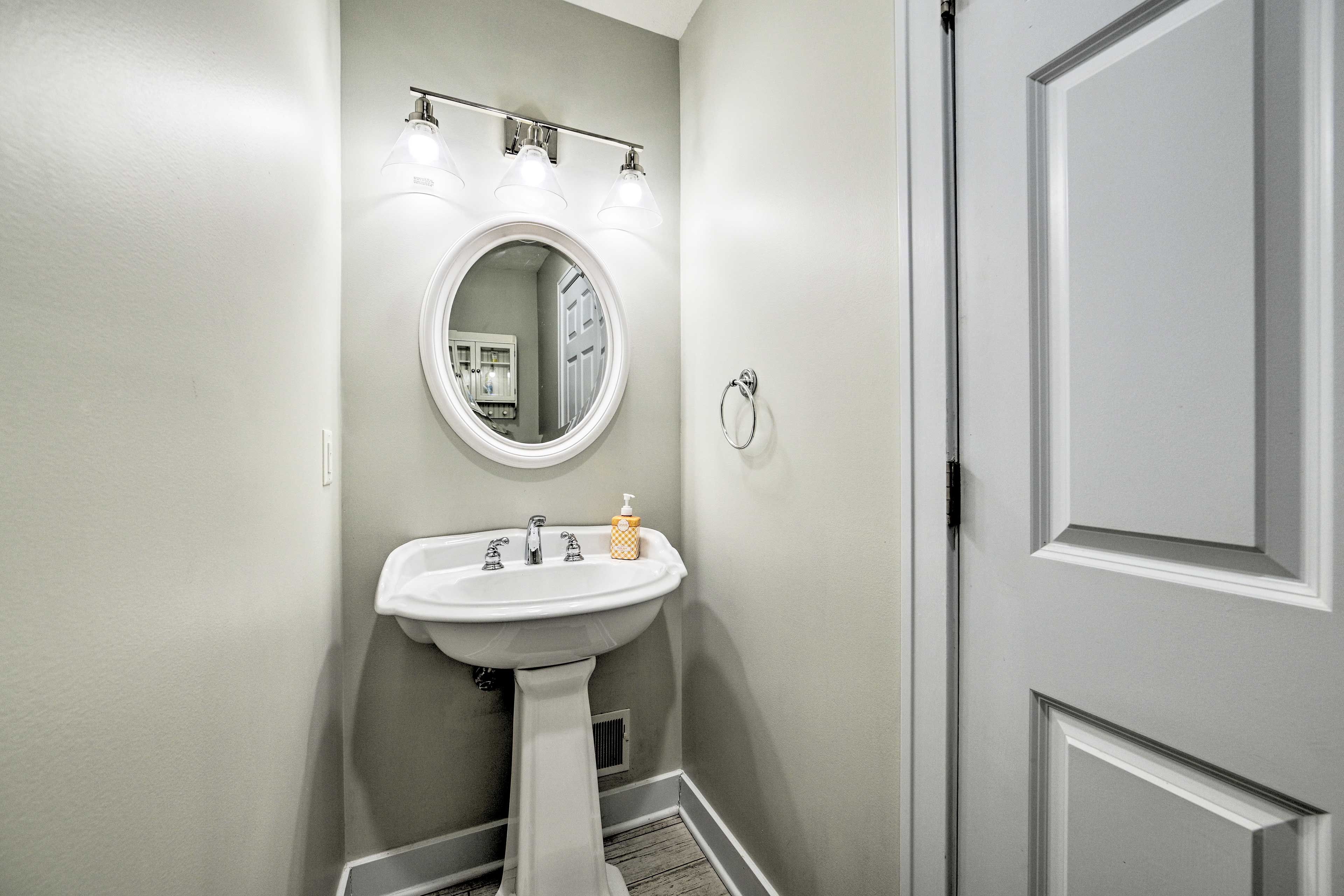 Main House | Half Bathroom