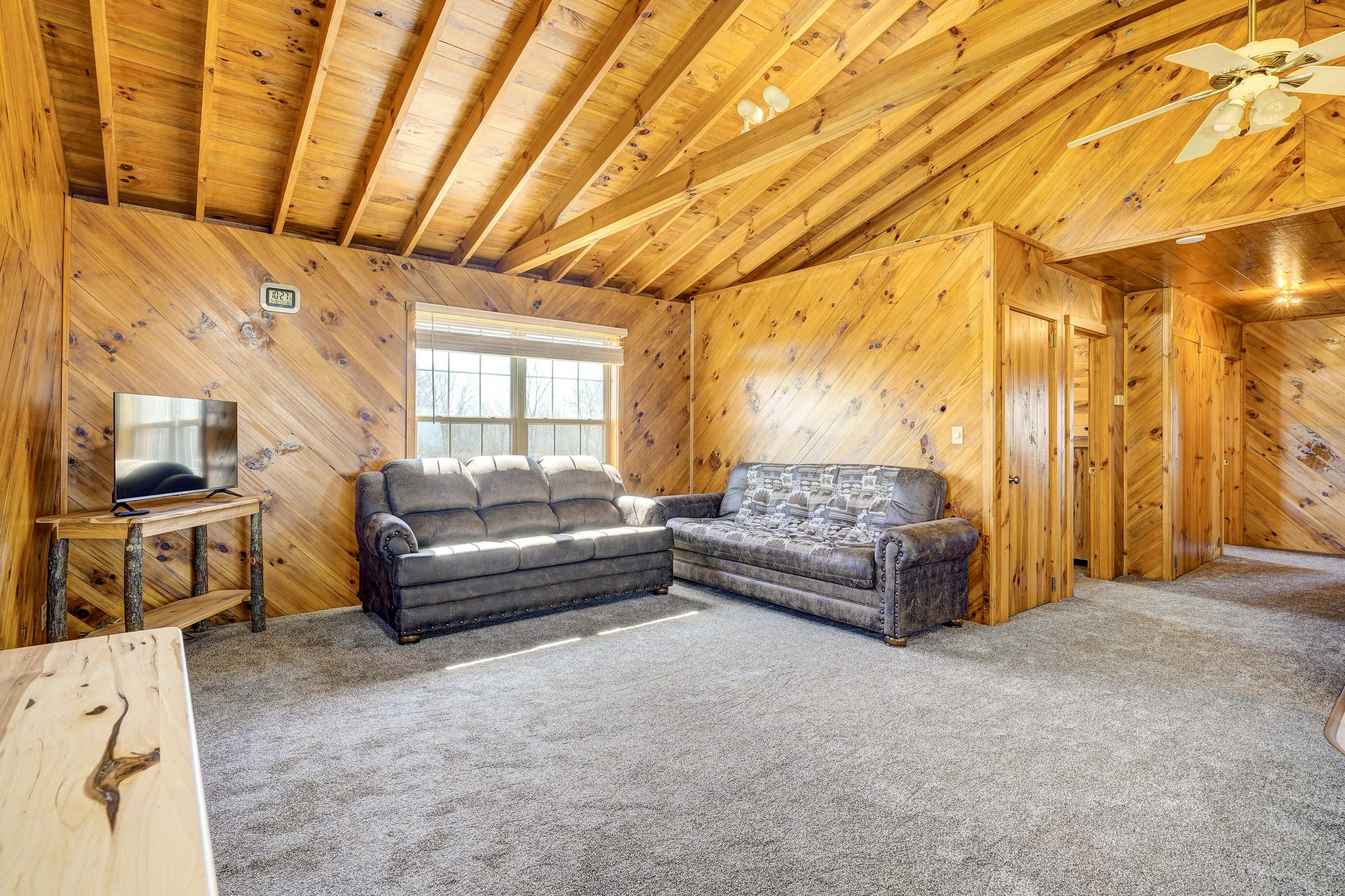 Living Space | Free WiFi | Central A/C