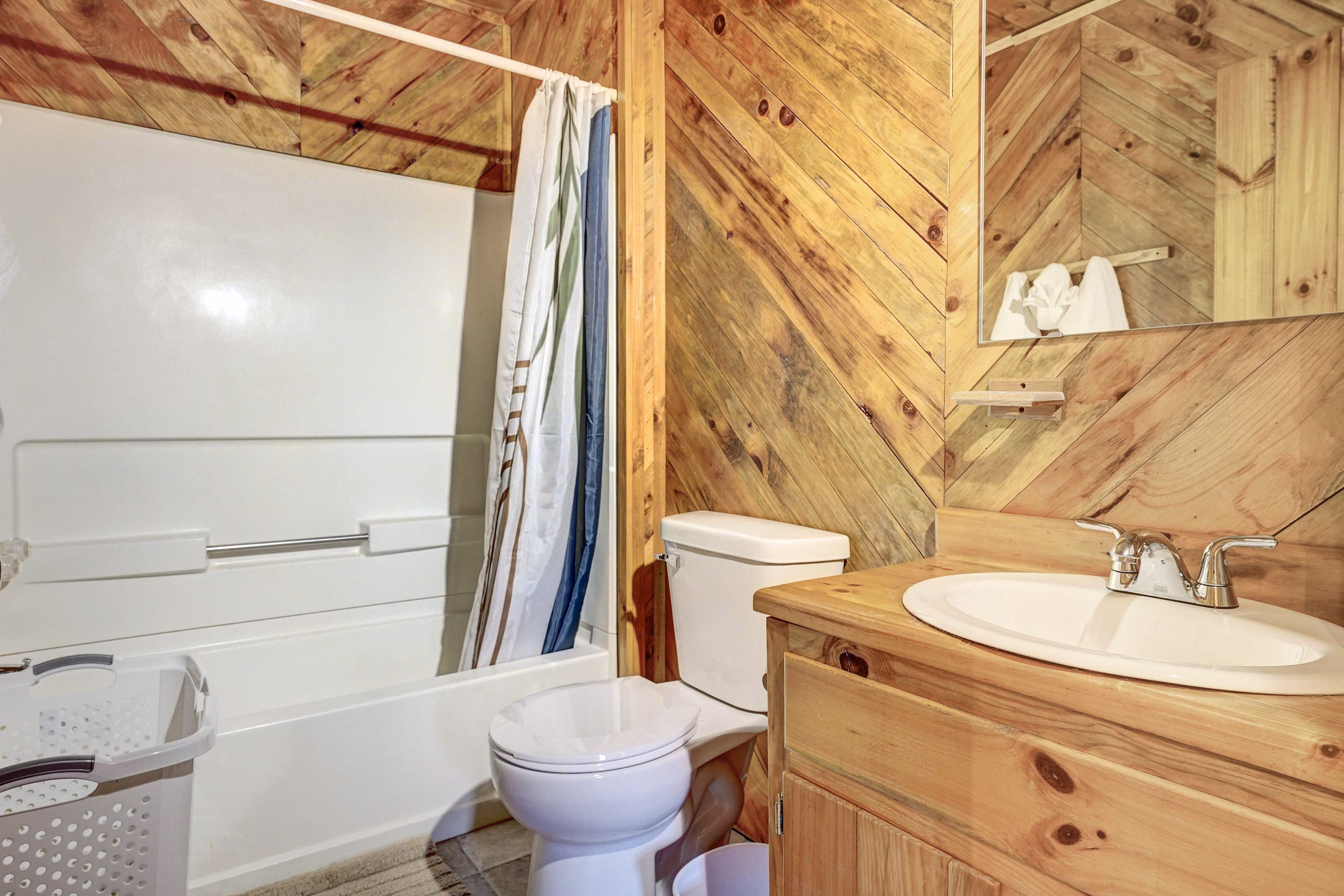 Bathroom | Towels Provided