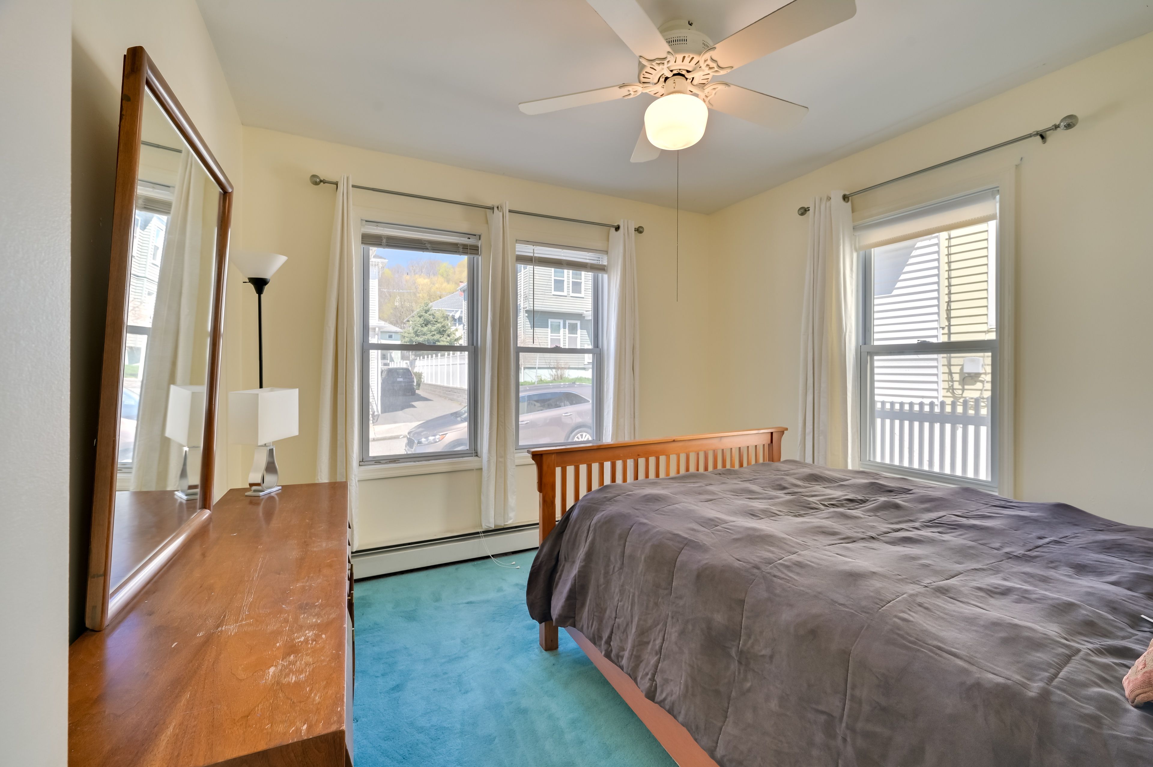 Bedroom 1 | King Bed