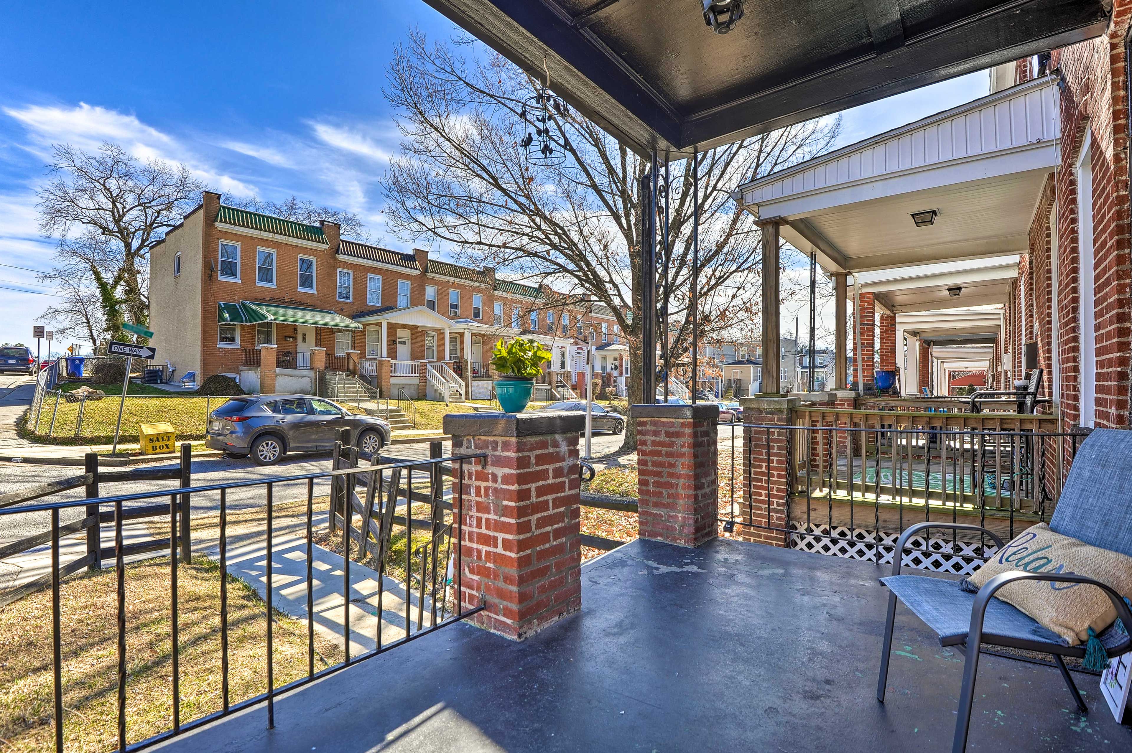 Front Porch | Private Entrance
