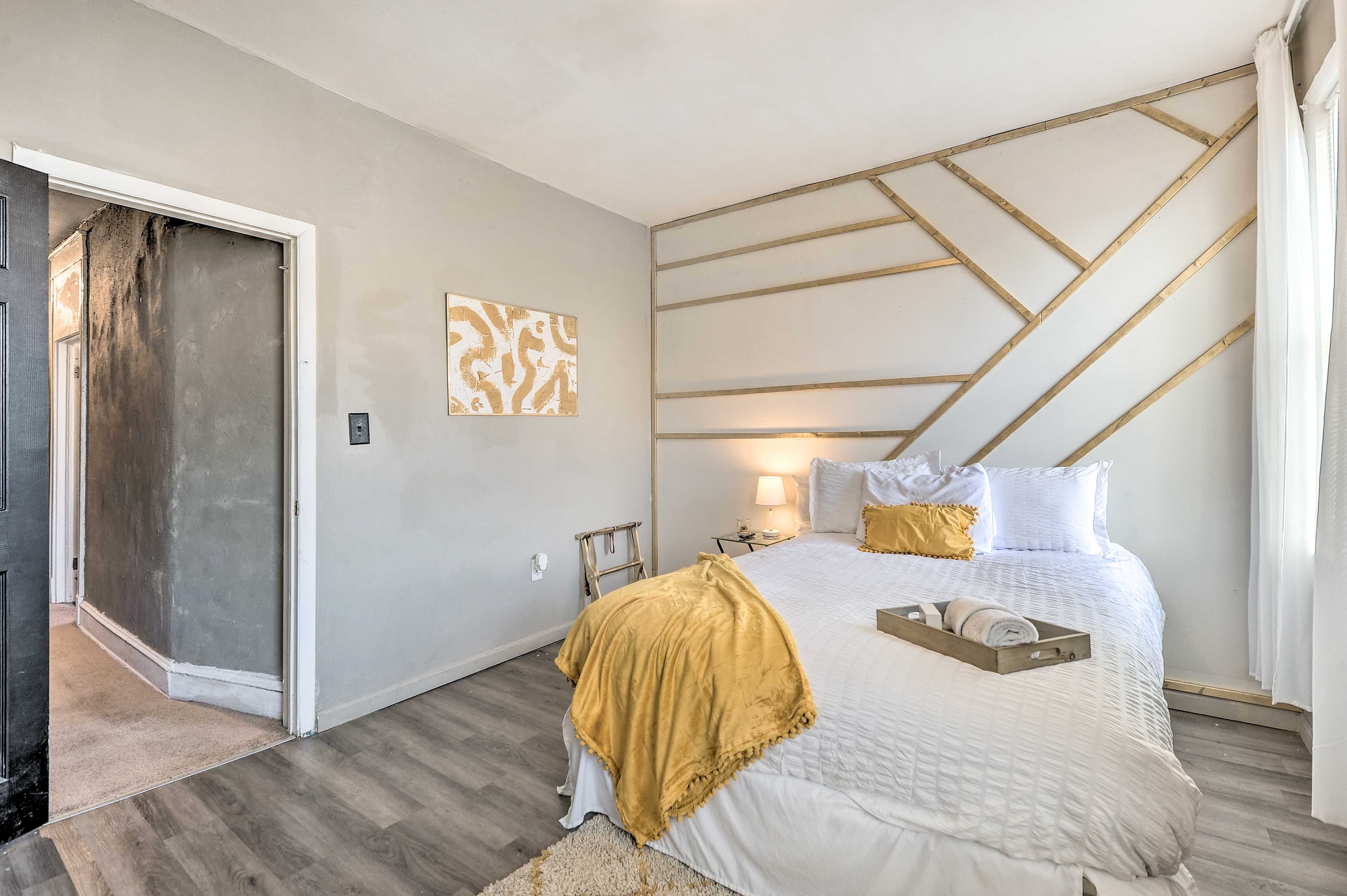 Bedroom 1 | Queen Bed | 2nd Floor | Stairs Required