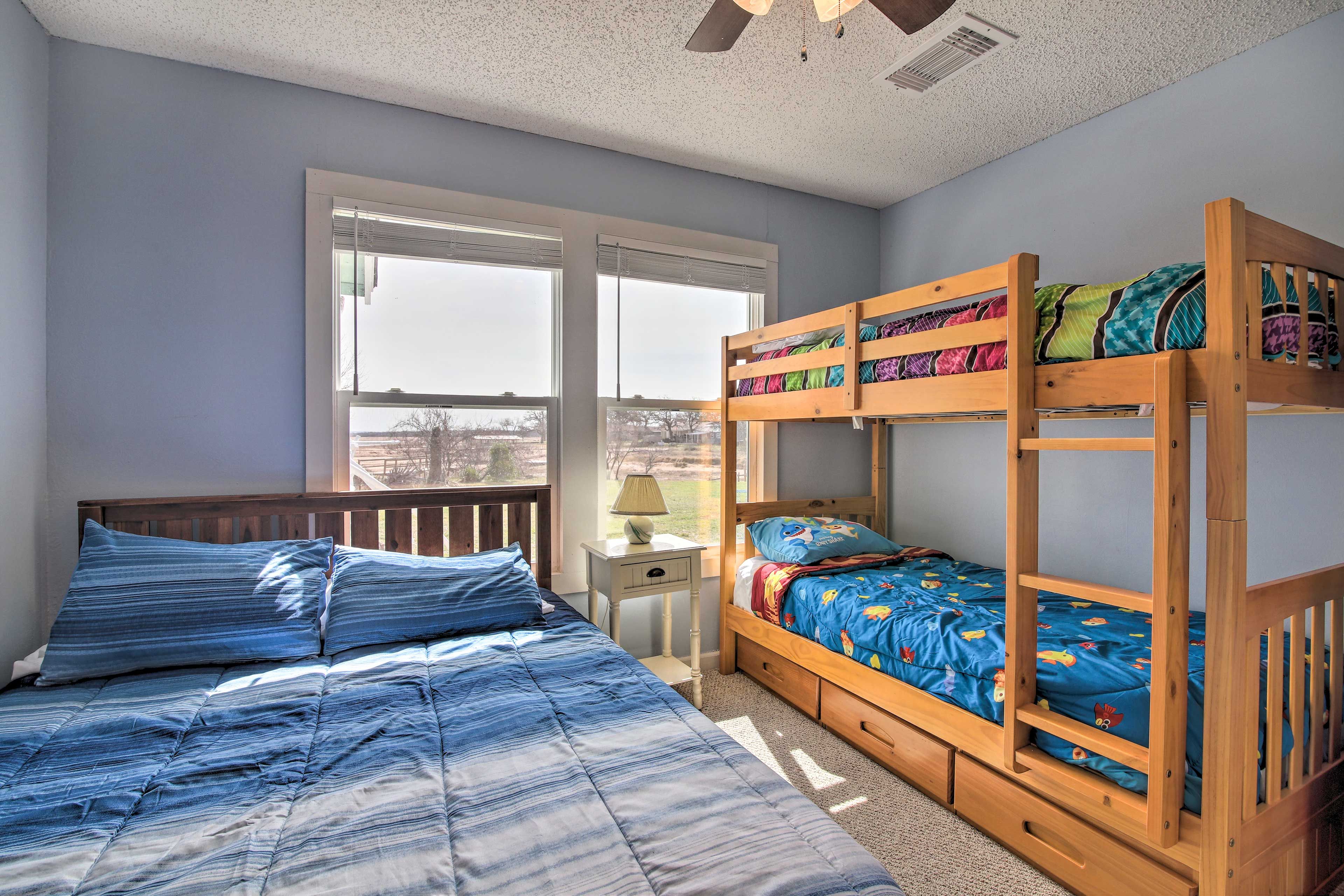 Bedroom 2 | Queen Bed | Twin Bunk Bed | Smart TV w/ Cable