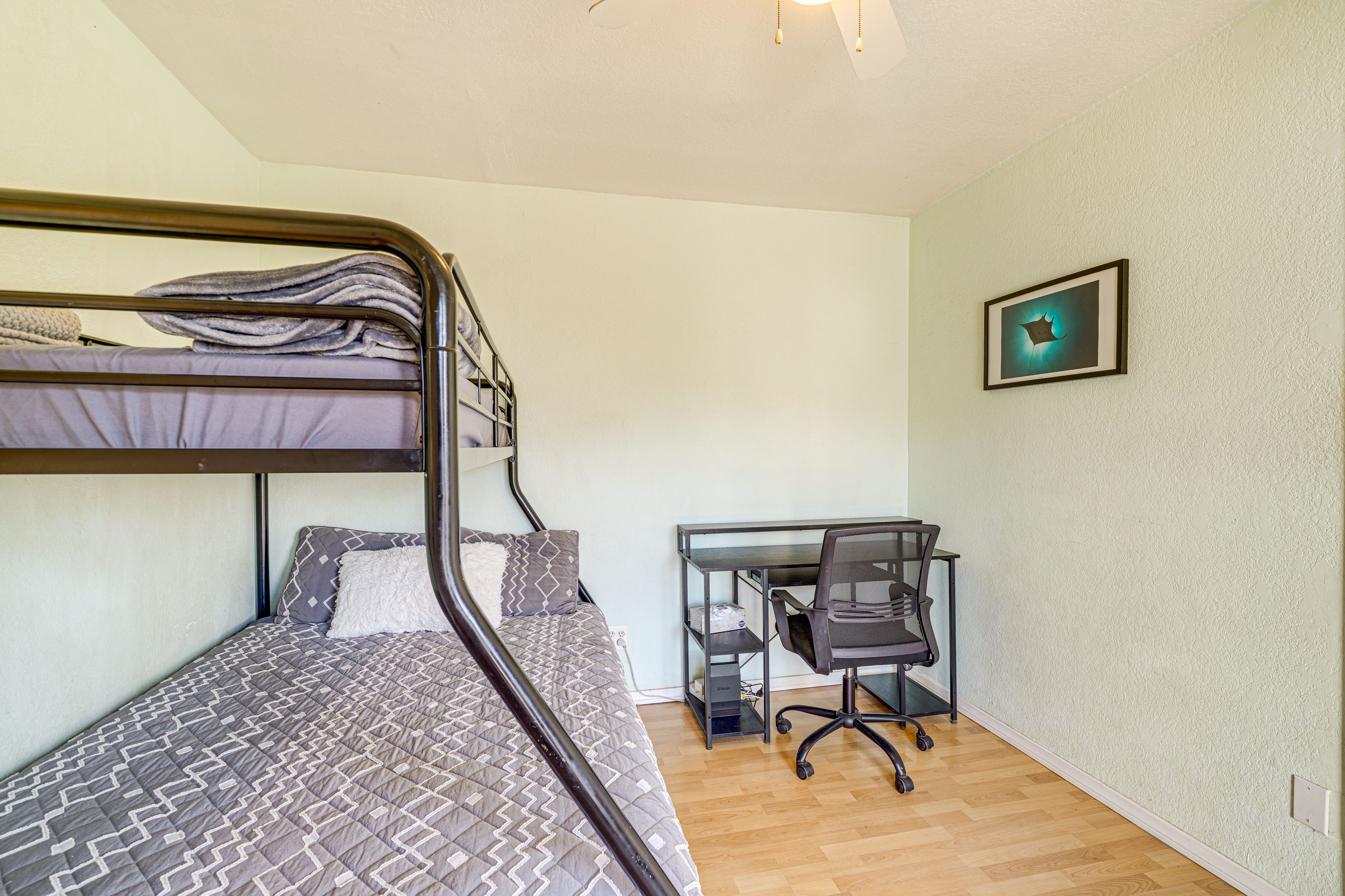 Bedroom 3 | Twin/Full Bunk Bed | Laptop-Friendly Workspace