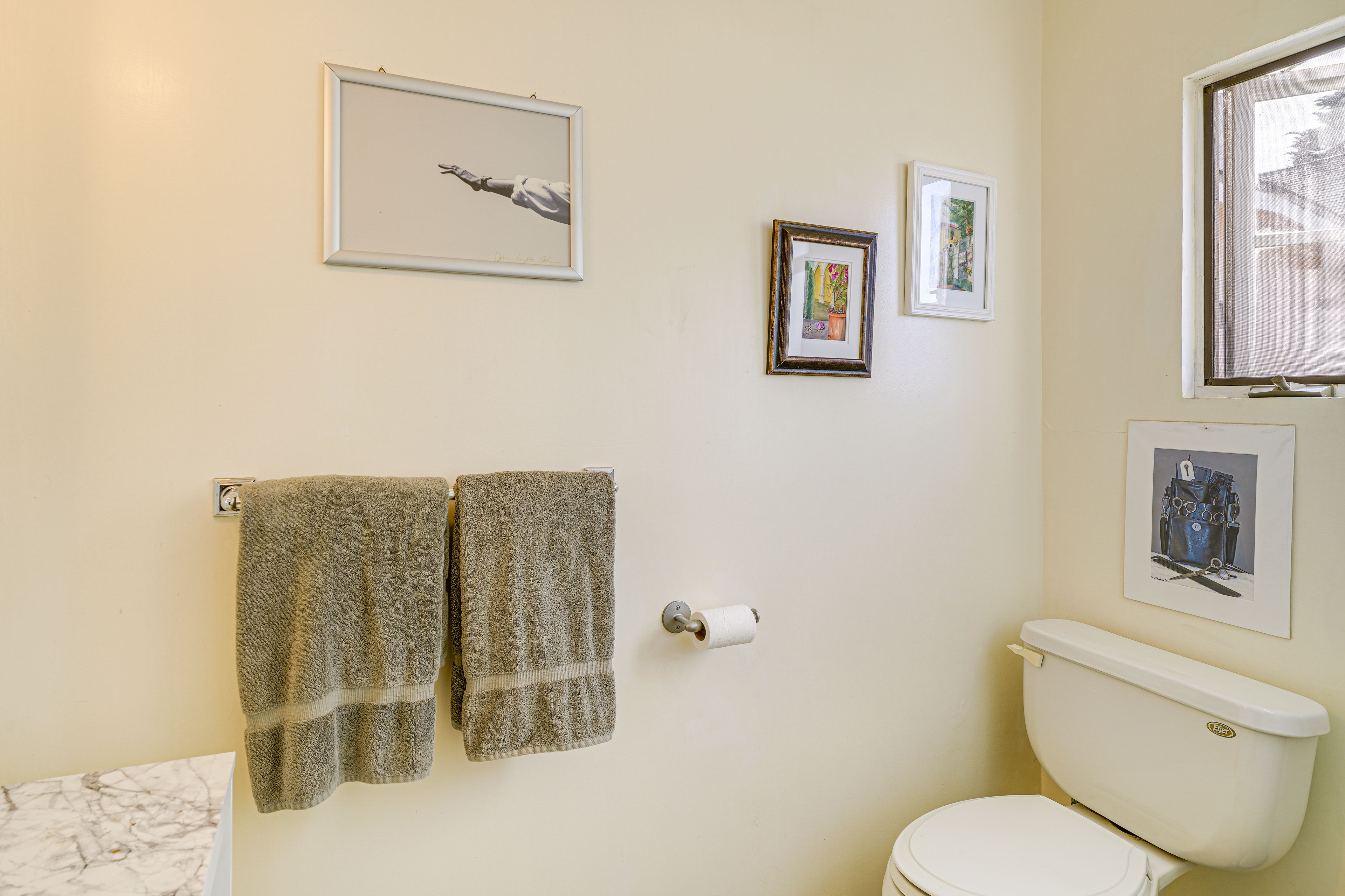 Bathroom | Towels Provided | Complimentary Toiletries