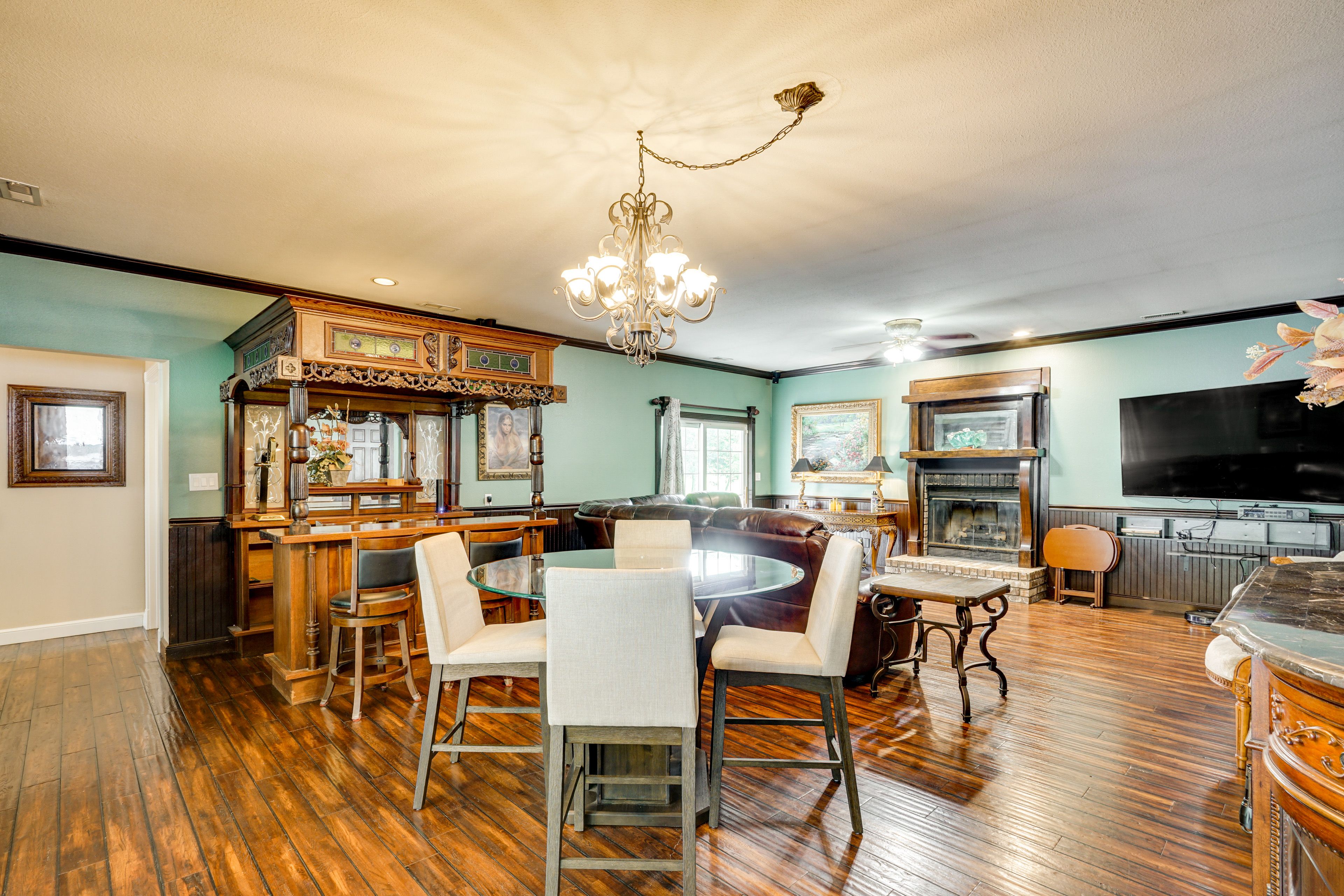 Additional Living Space | Main Level | Wet Bar | Fireplace