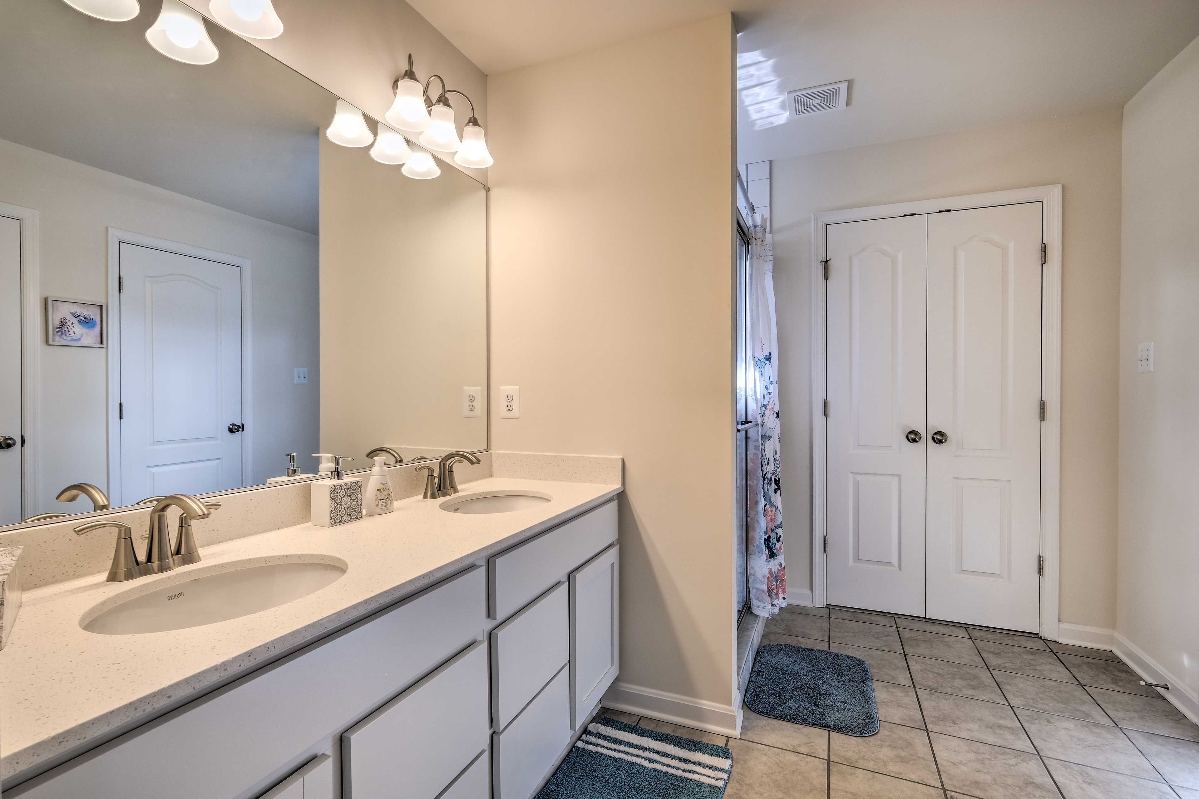 Full Bathroom