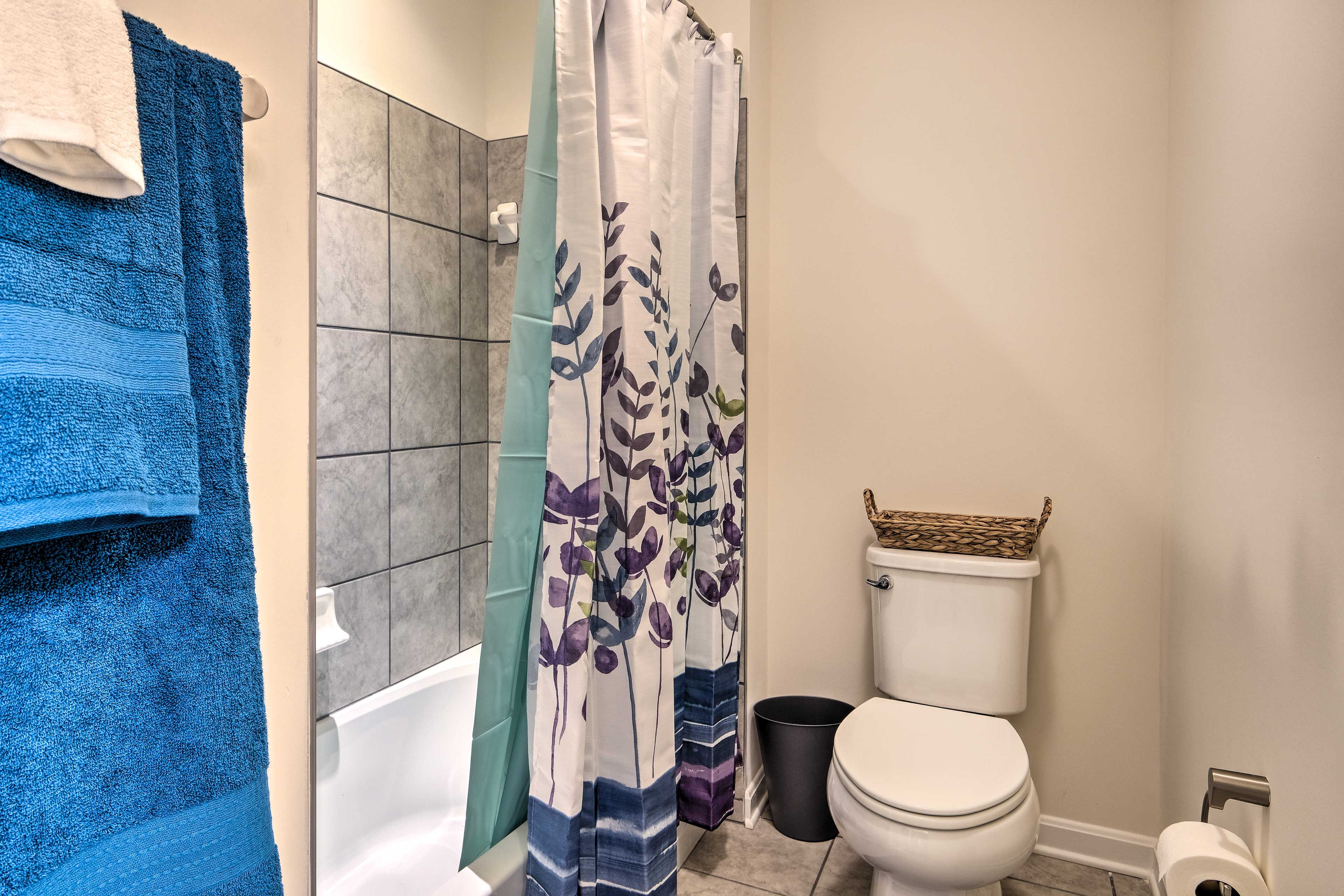 Full Bathroom