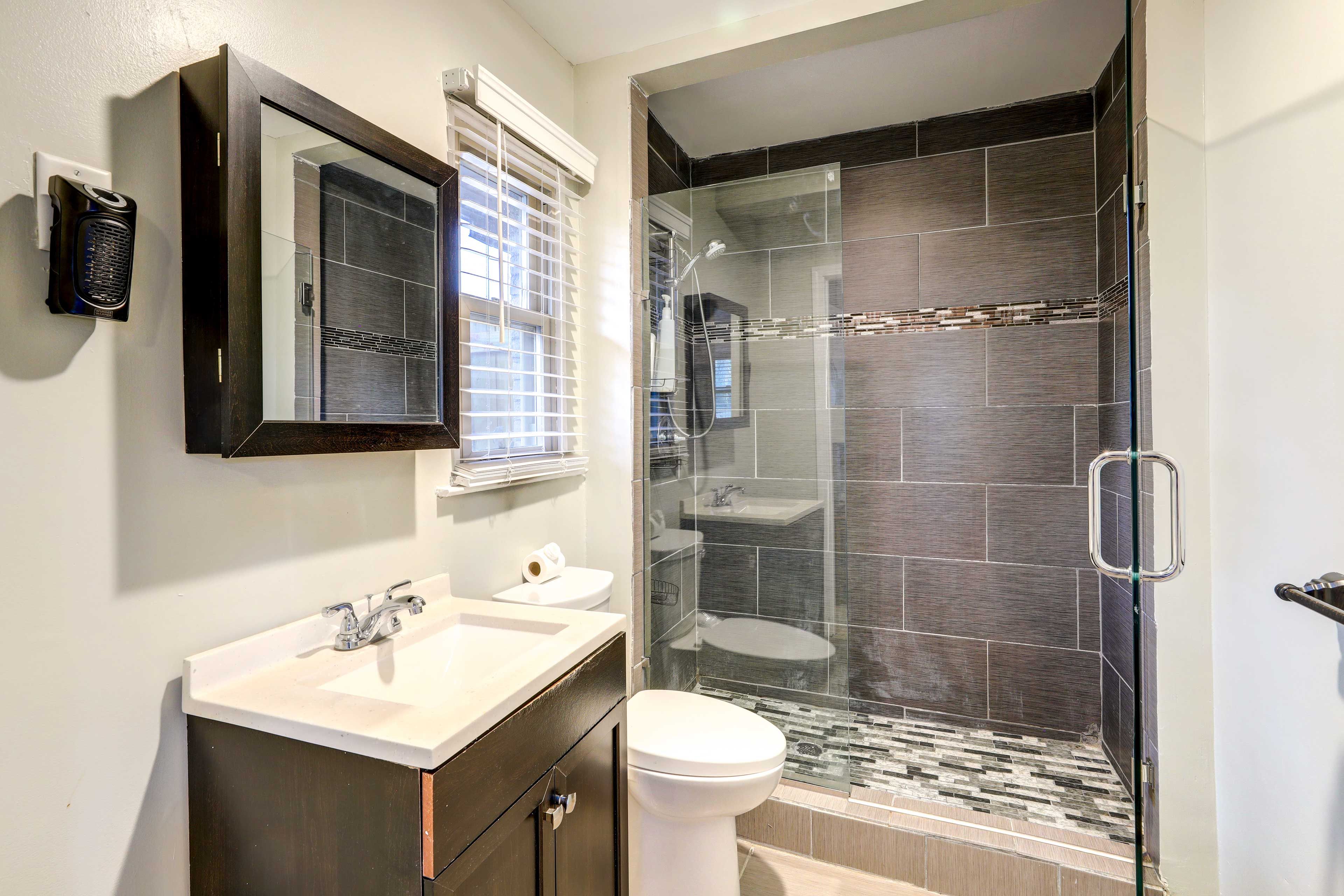 En-Suite Bathroom | Complimentary Toiletries