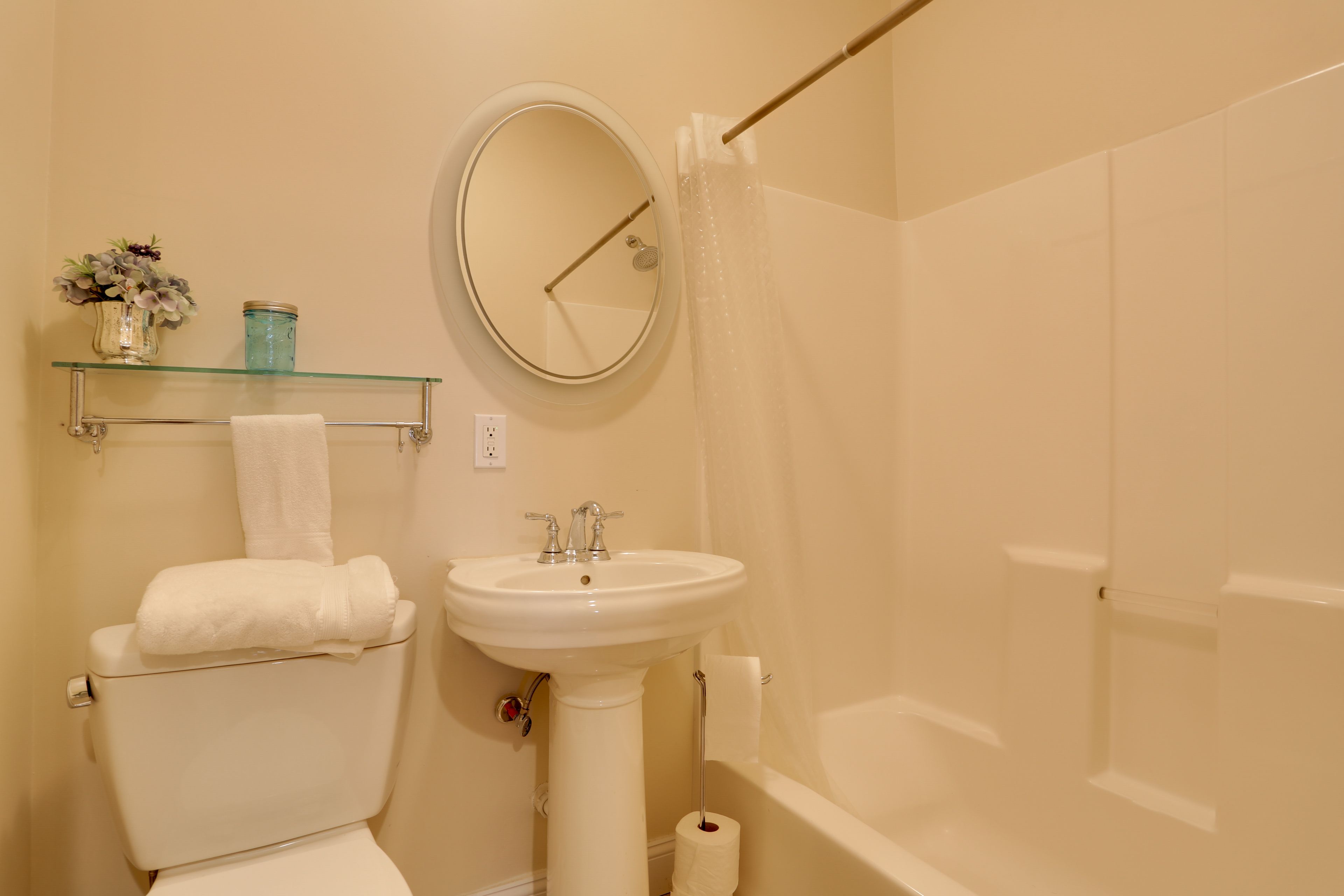 Full Bathroom