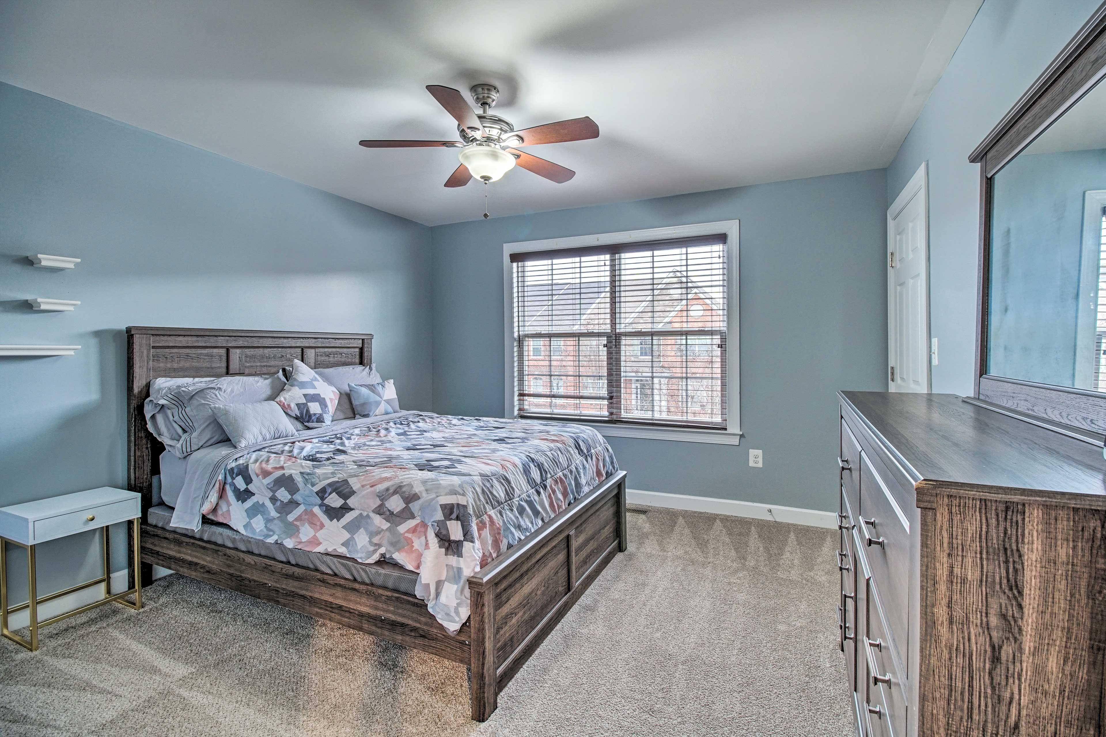 Bedroom 2 | Queen Bed