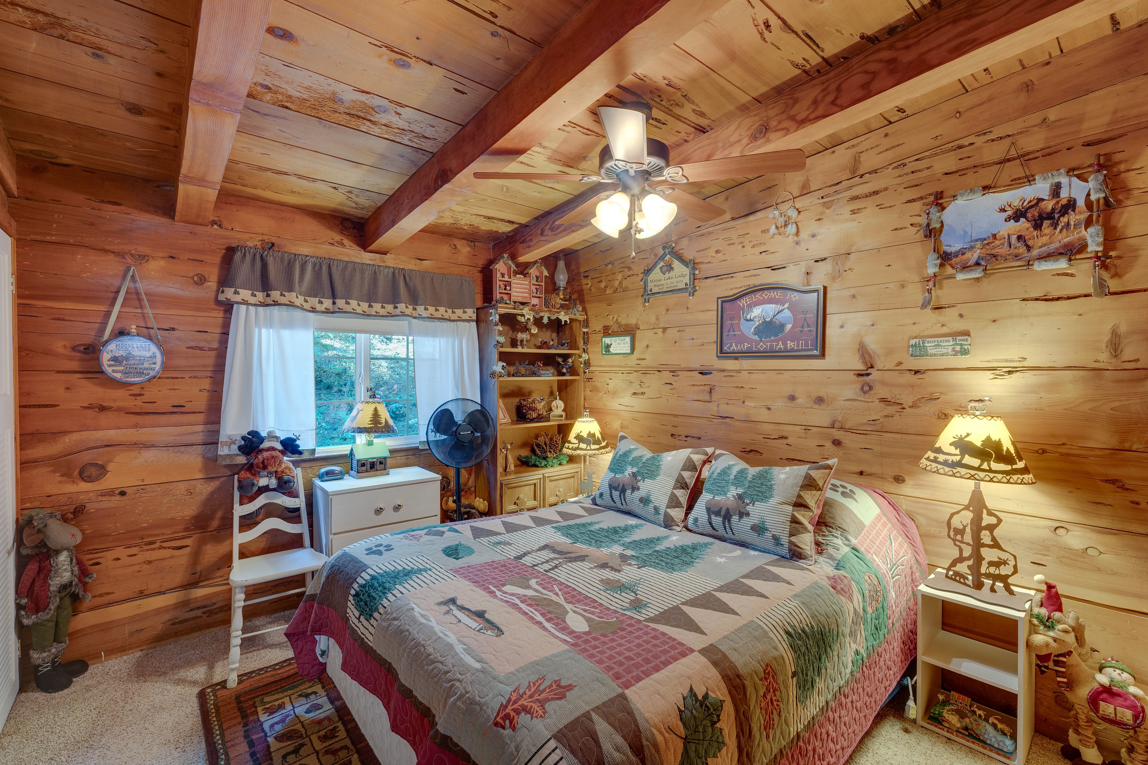 Bedroom 1 | Full Bed | Main Floor