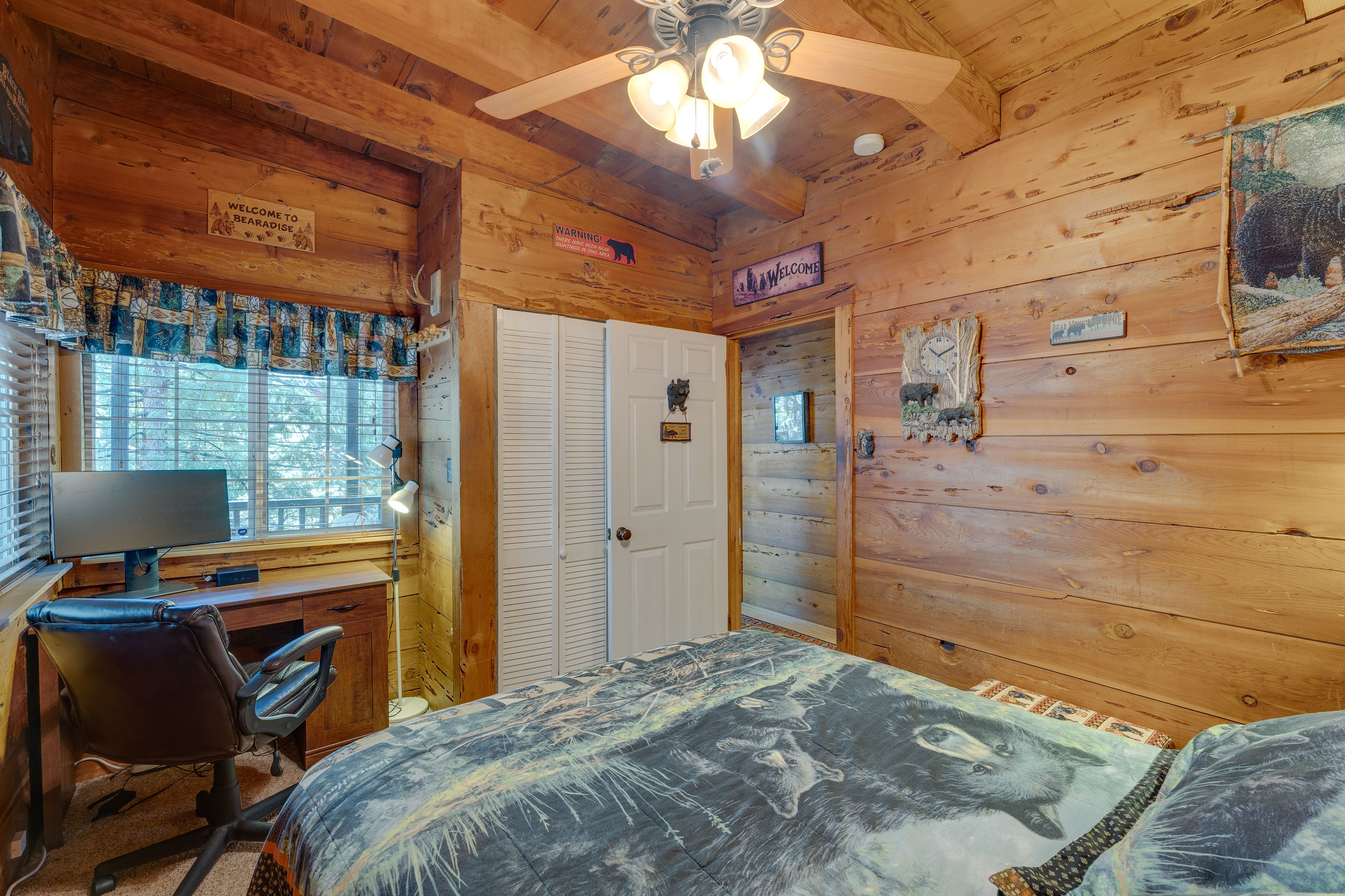 Remote Workspace | Free WiFi