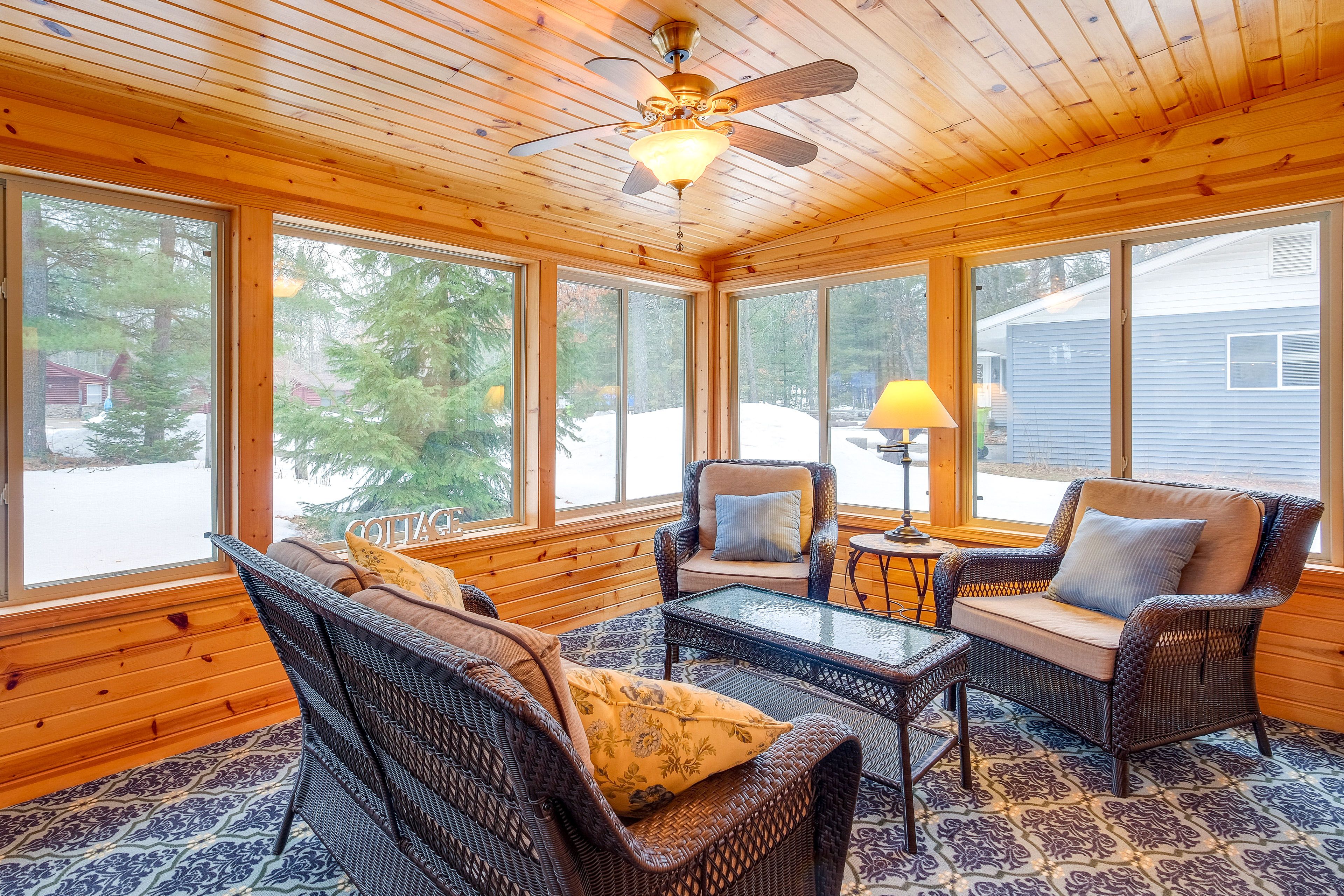 Sunroom | Single-Story Home | Ceiling Fans | Free WiFi