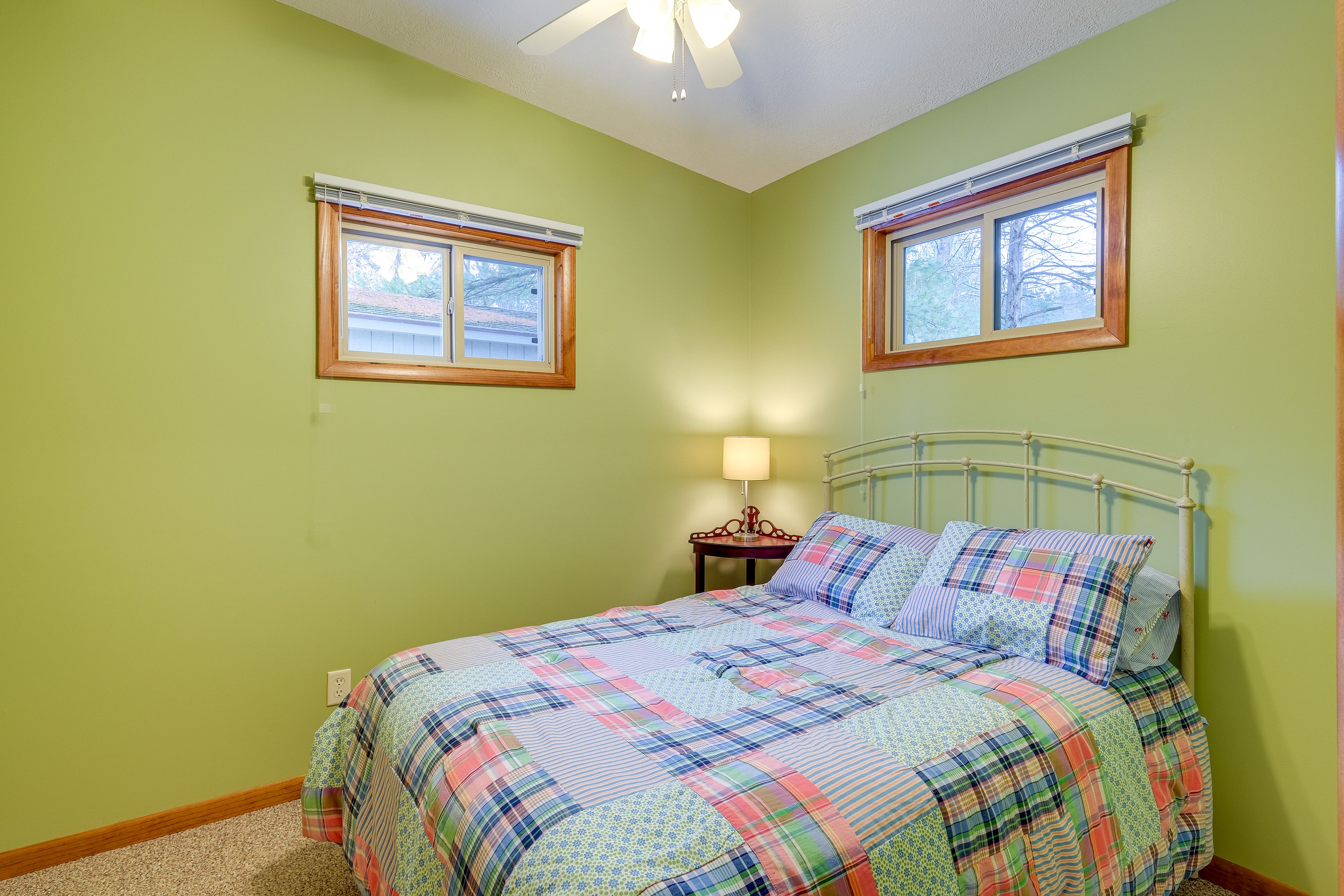 Bedroom 2 | Full Bed | Ceiling Fan