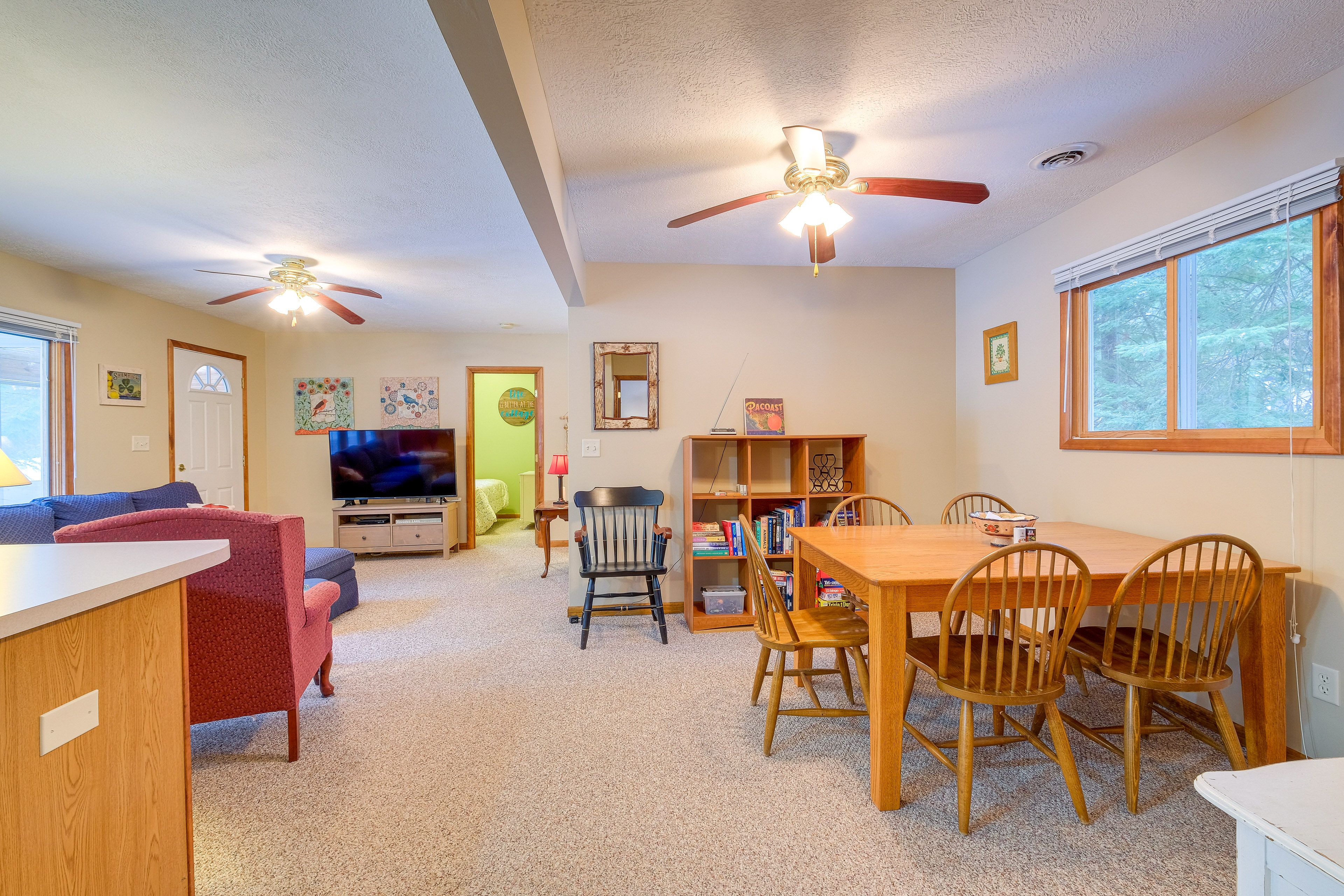 Dining Area | Dishware/Flatware Provided | Coffee Maker