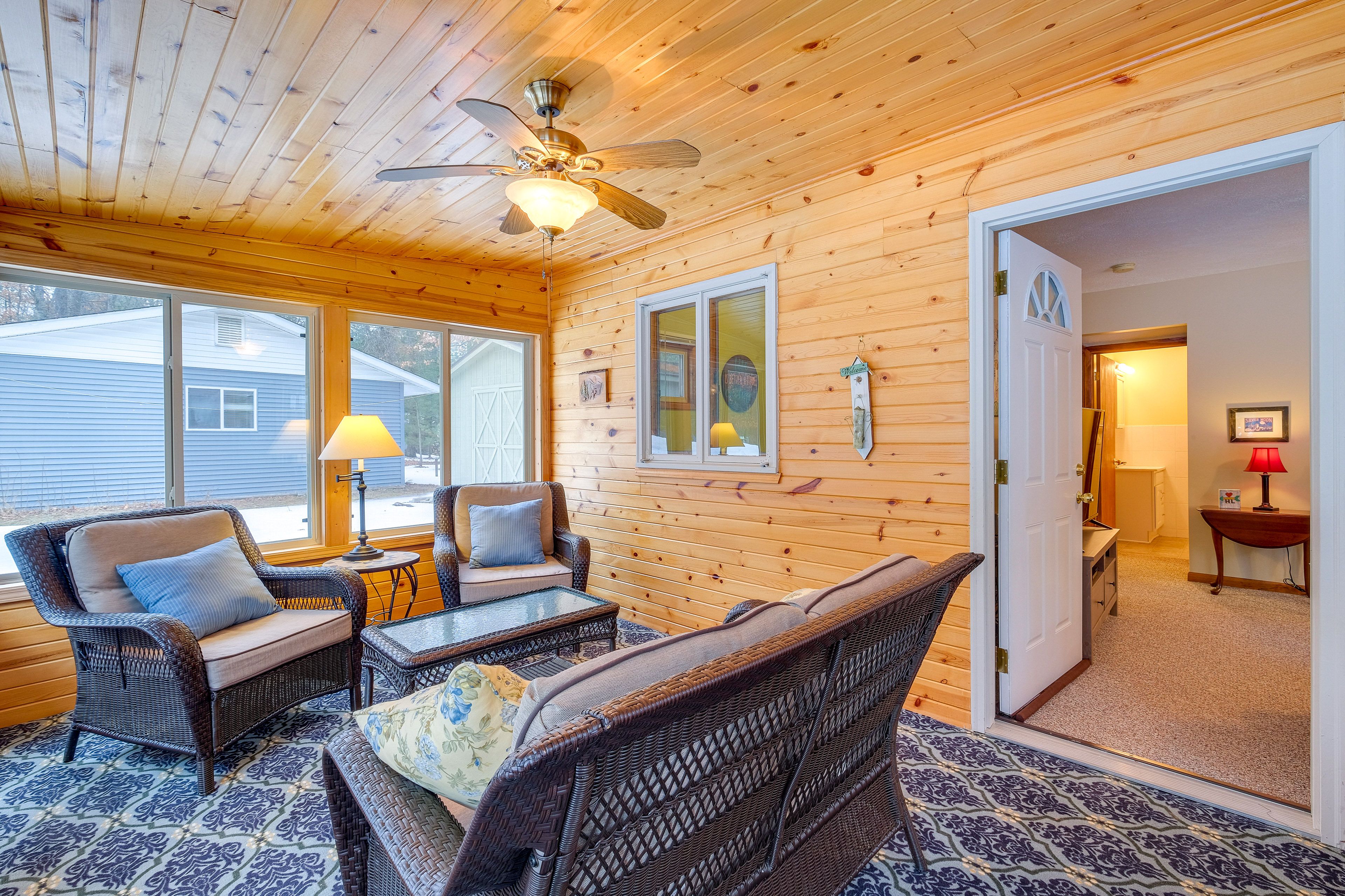 Sunroom | Lounge Furniture | Picture Windows