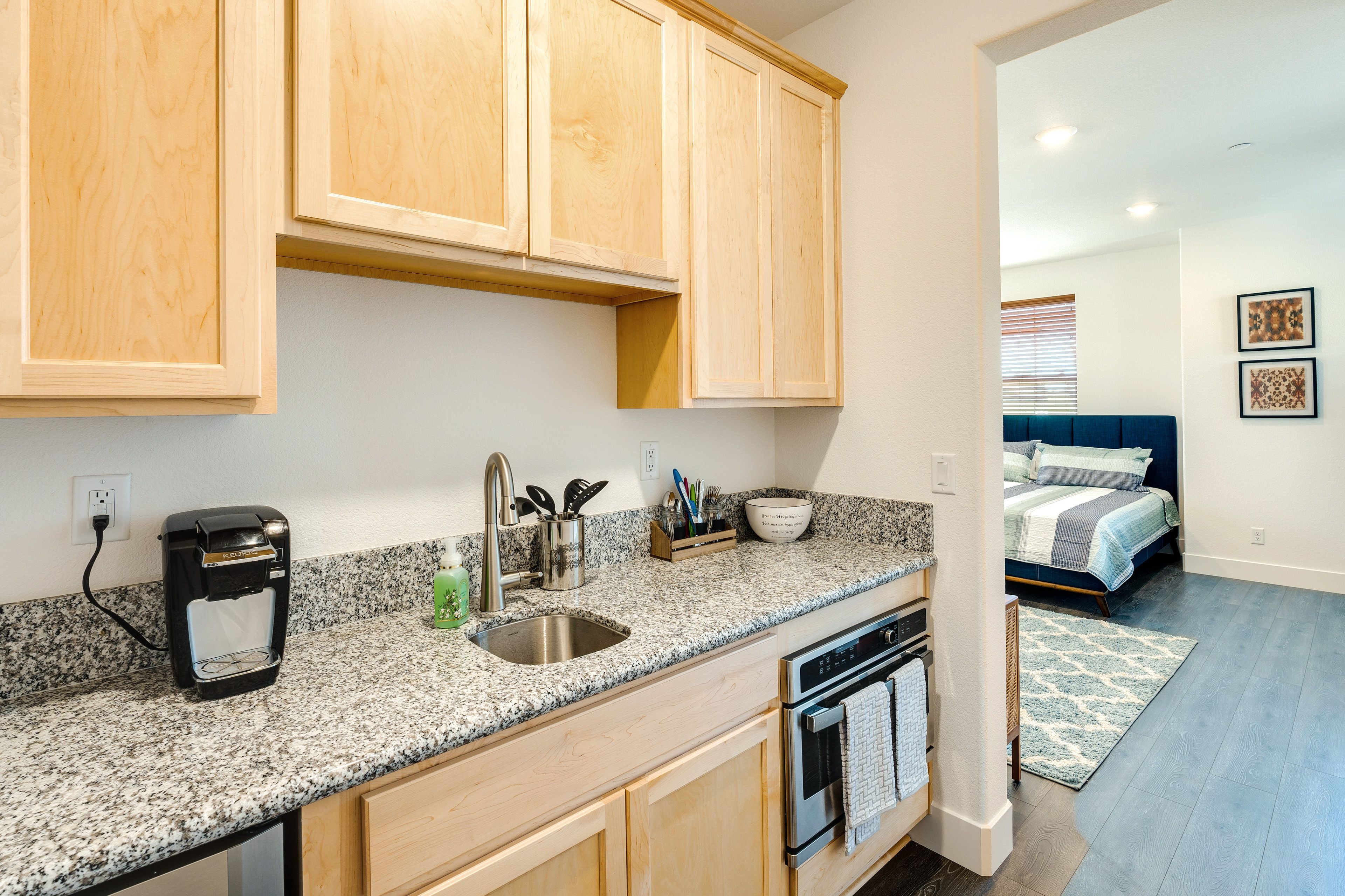 Kitchenette | Keyless Entry