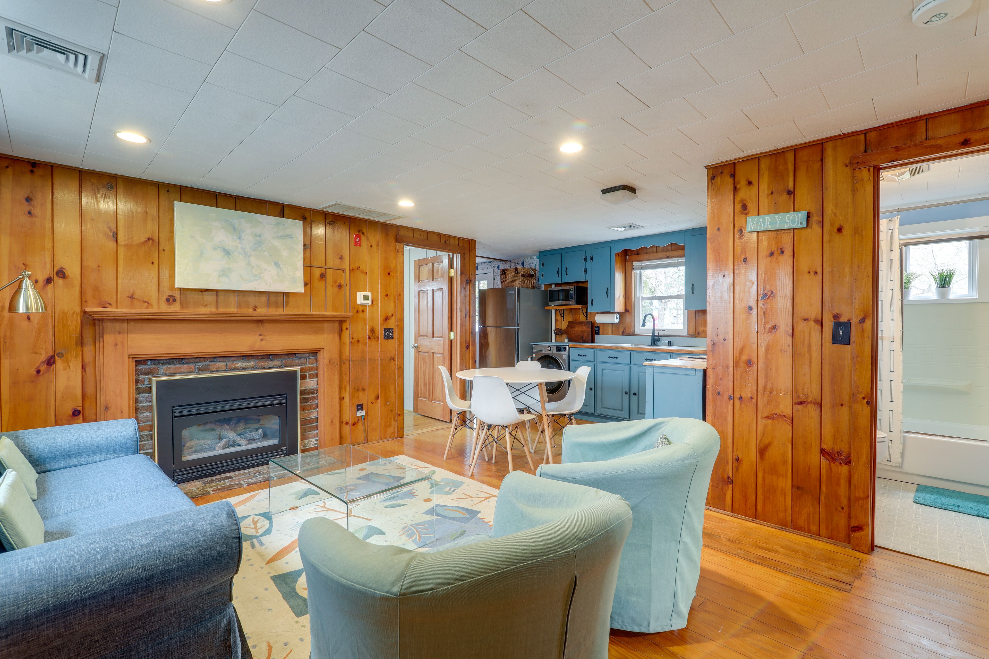 Yarmouth Vacation Rental | 3BR | 1BA | 680 Sq Ft | 1 Stair Required to Enter