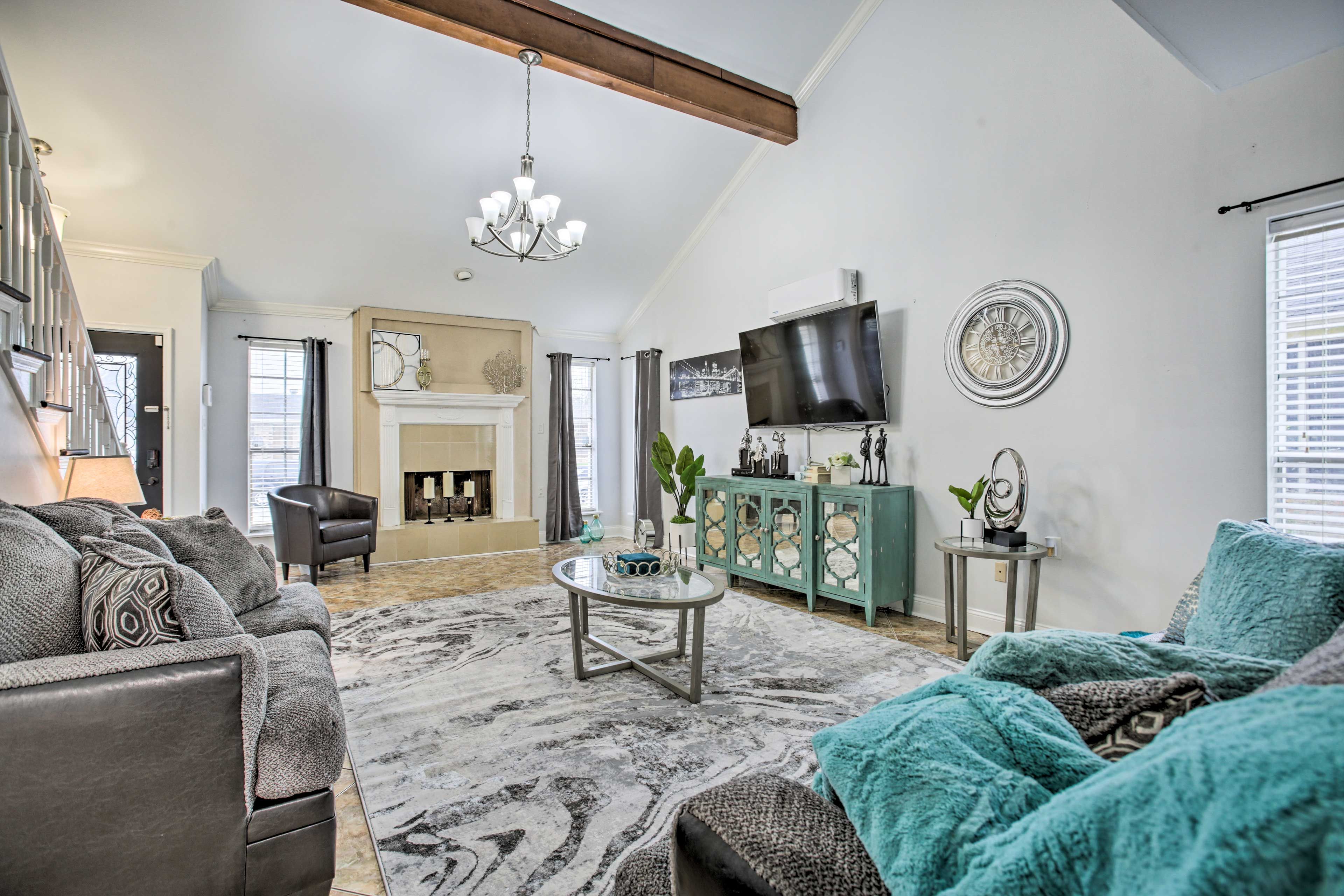 New Orleans Vacation Rental | 3BR | 2BA | 1,917 Sq Ft | Step-Free Access