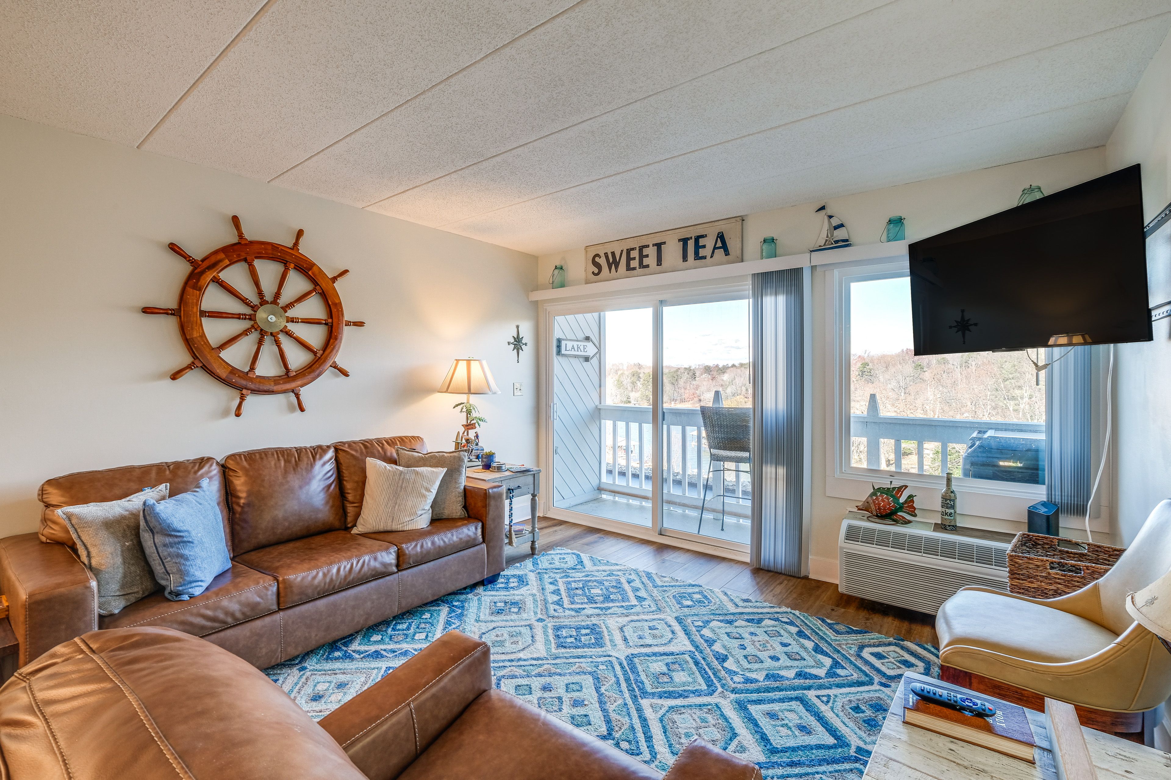 Huddleston Vacation Rental | Studio | 1BA | Step-Free Entry | 750 Sq Ft