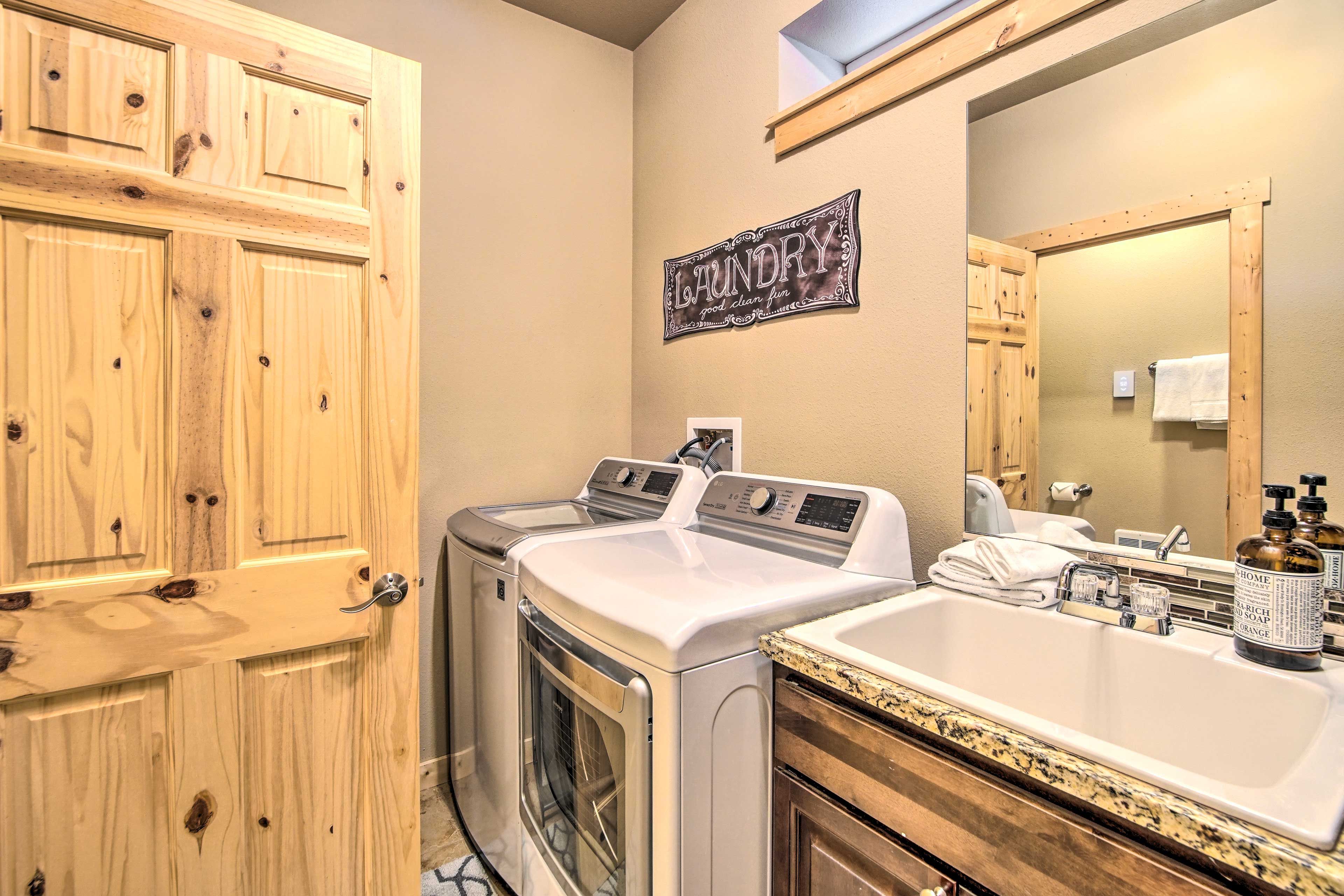 Full Bathroom | Washer + Dryer
