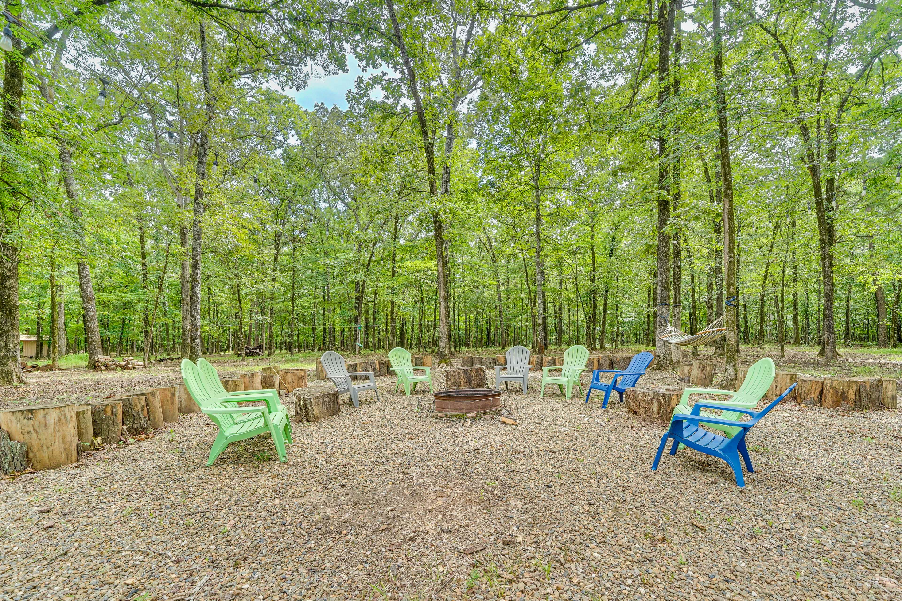 Spacious Yard | Wood-Burning Fire Pit | Hammock