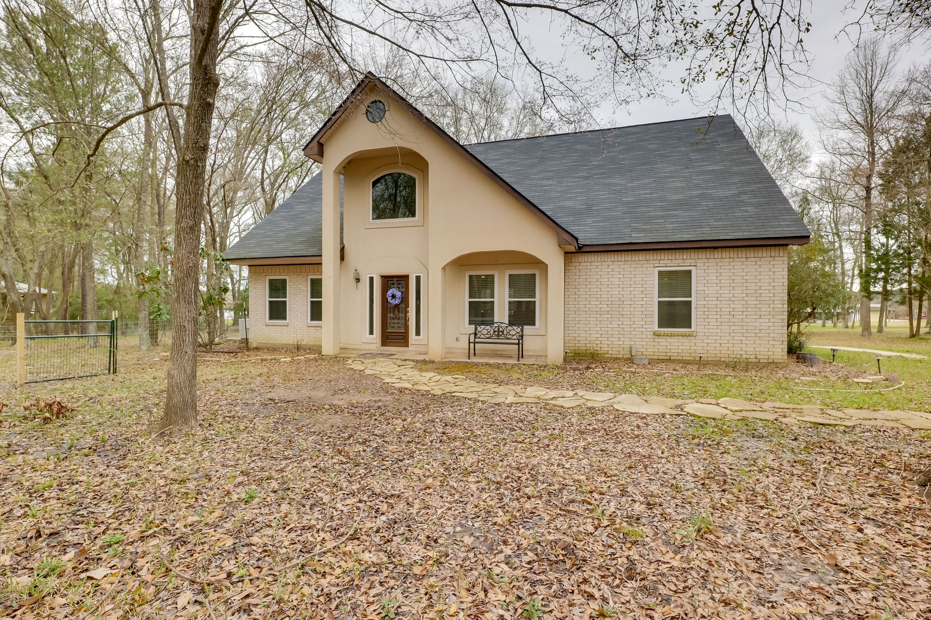 Front Exterior | Driveway Parking (4 Vehicles) | RV/Trailer Parking