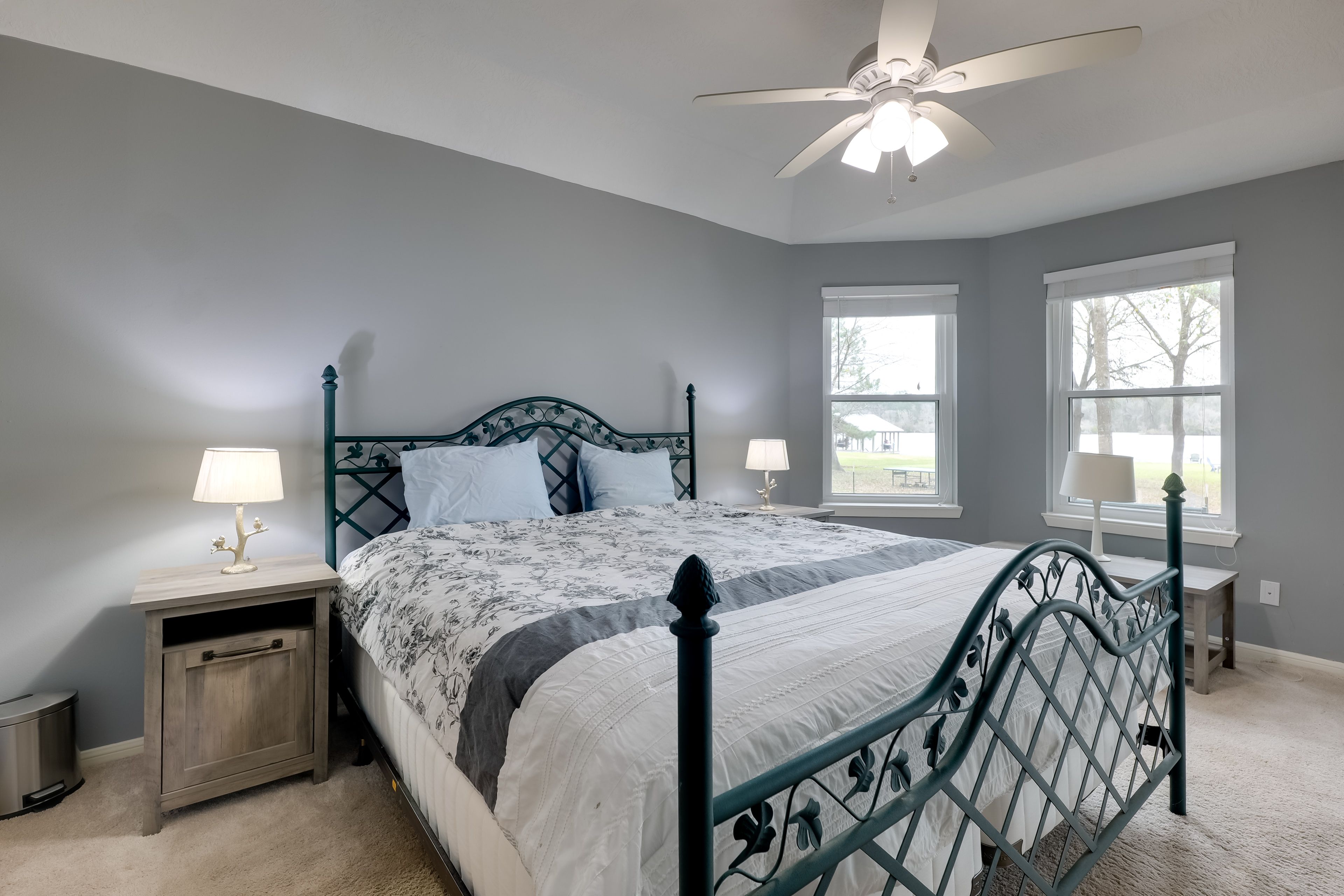 Bedroom 1 | King Bed | 1st Floor