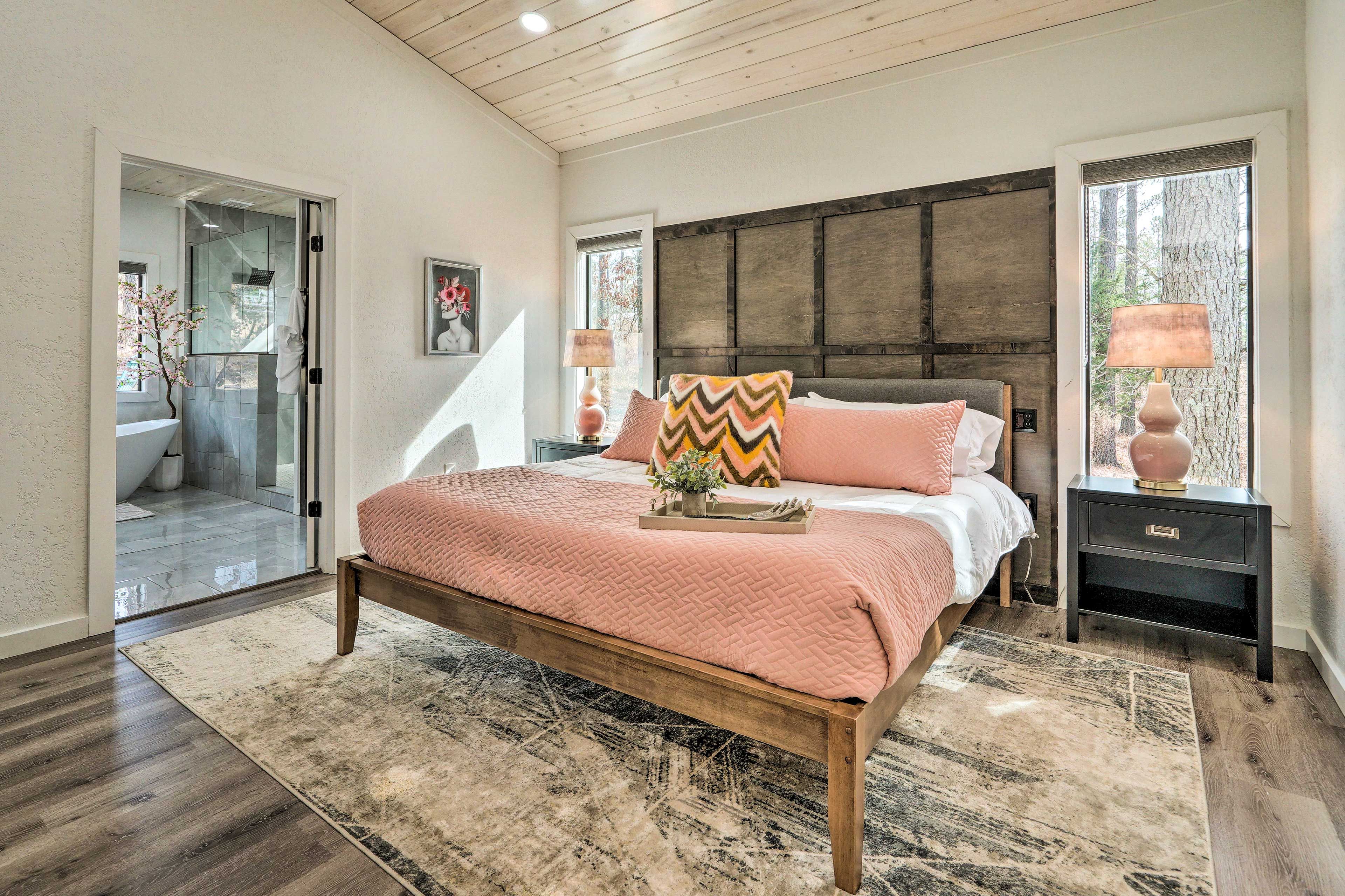Bedroom 2 | King Bed