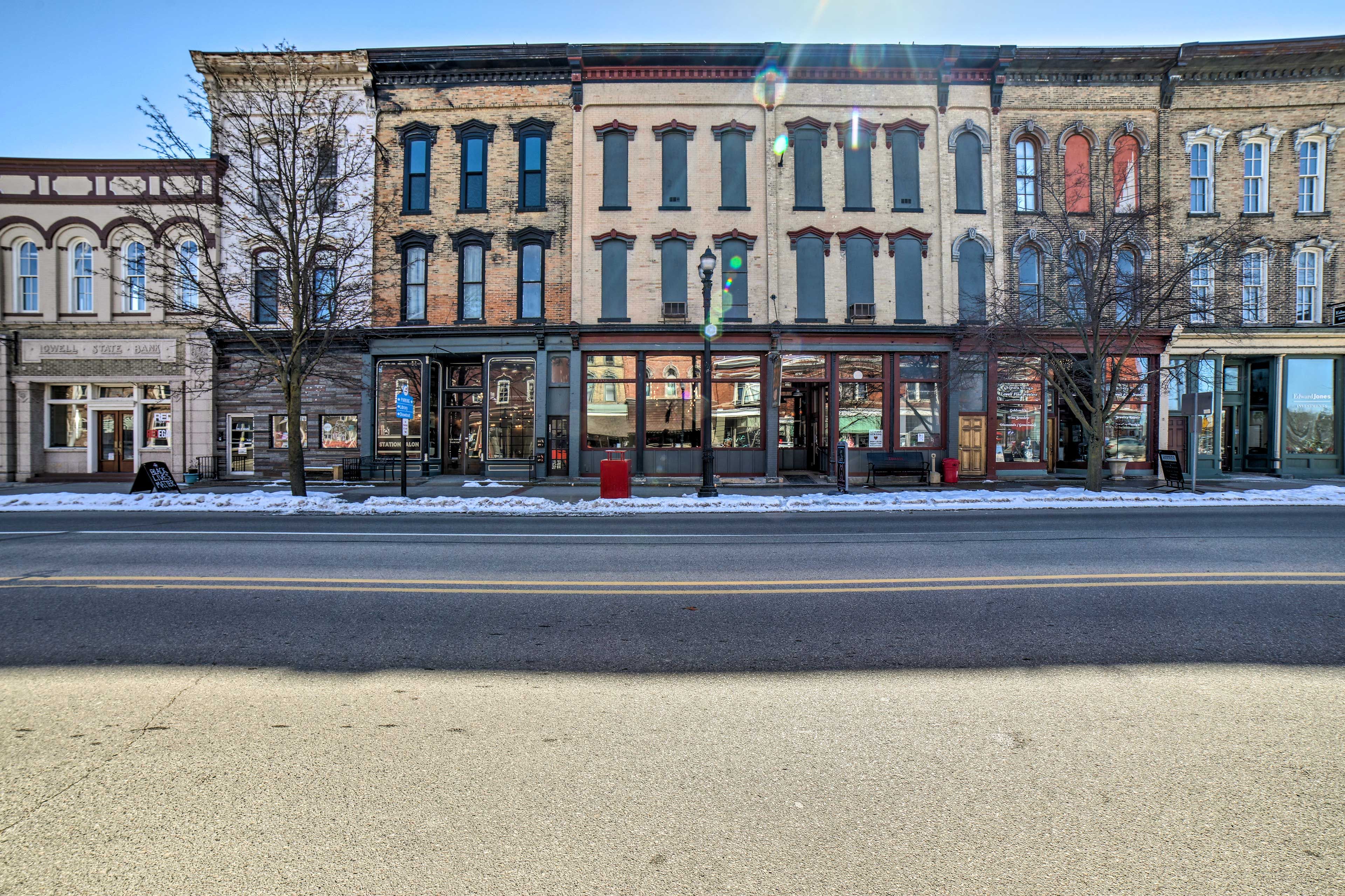 Parking | Street Parking | Additional Free Public Lot