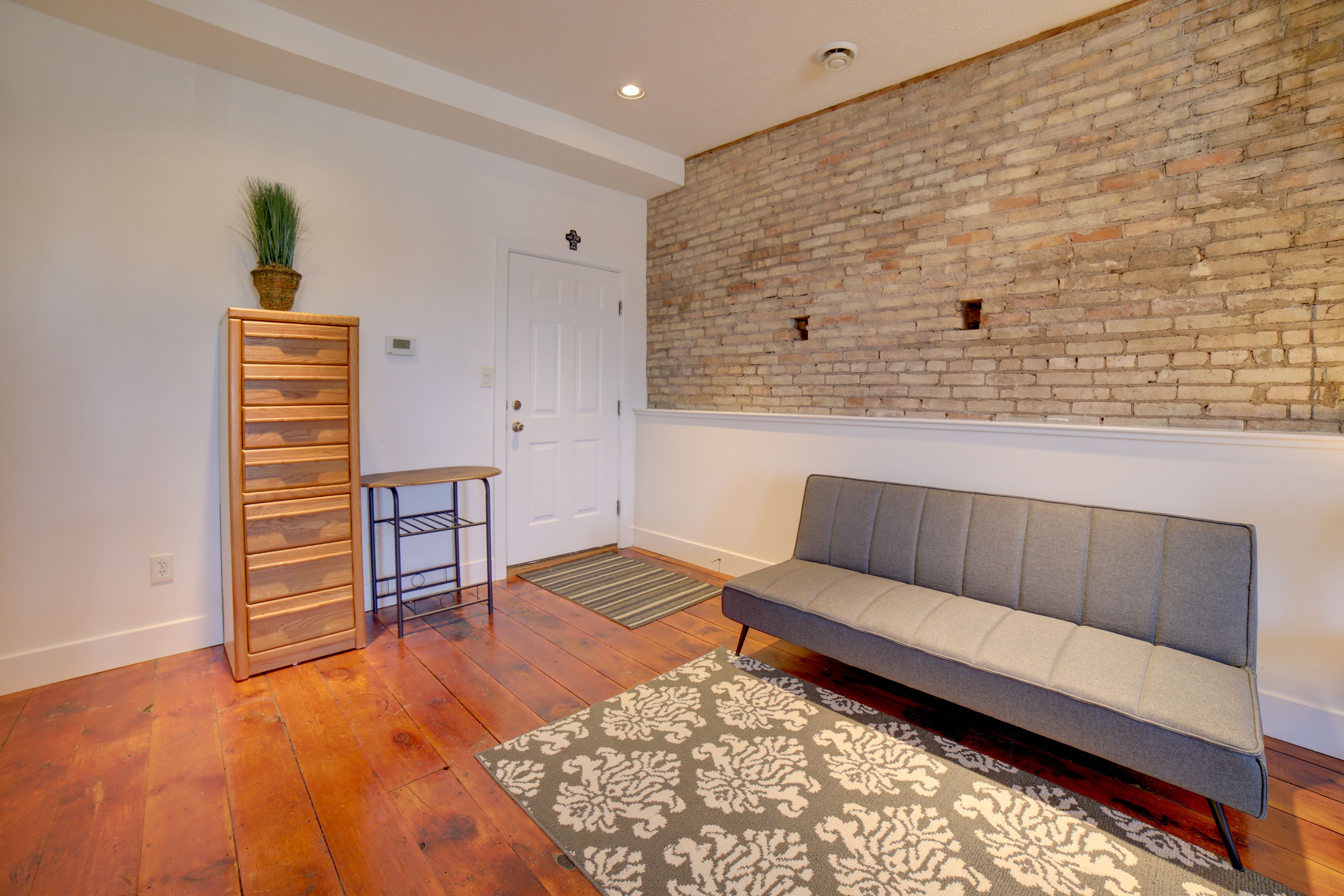 Living Area | Flat-Screen TV