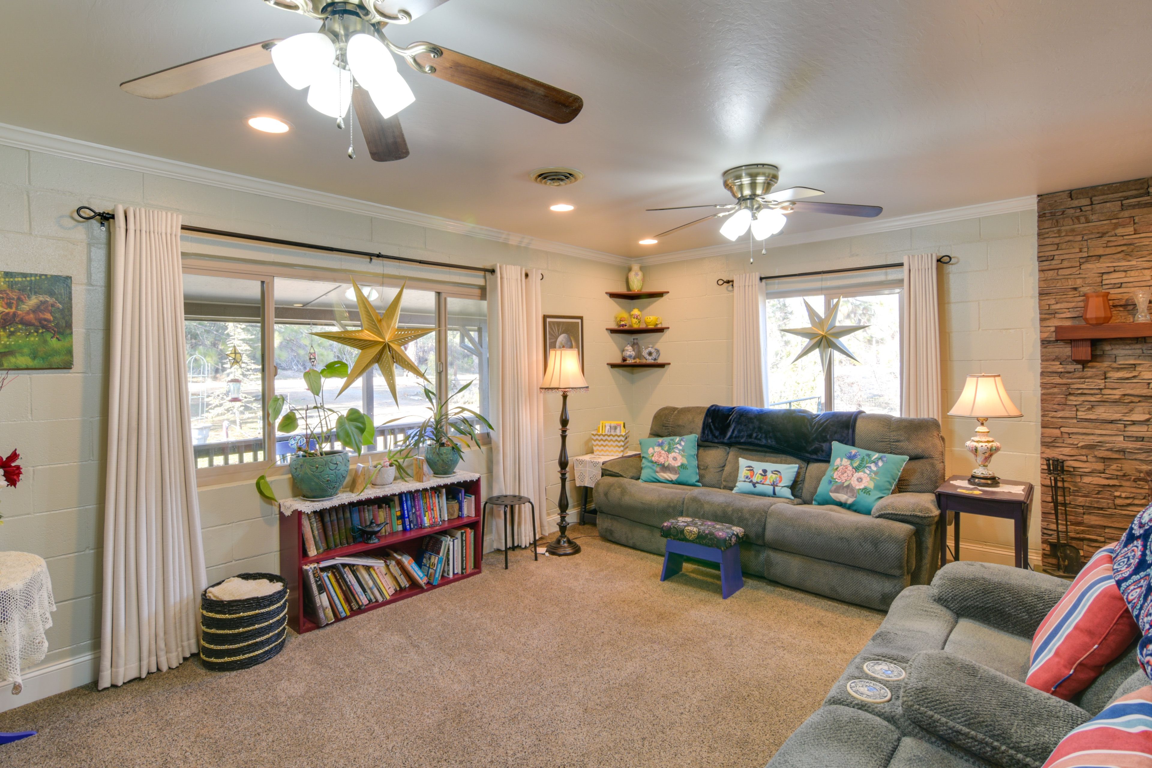 Living Room | Pet Friendly w/ Fee | Fireplace | Fishing & Boating Nearby