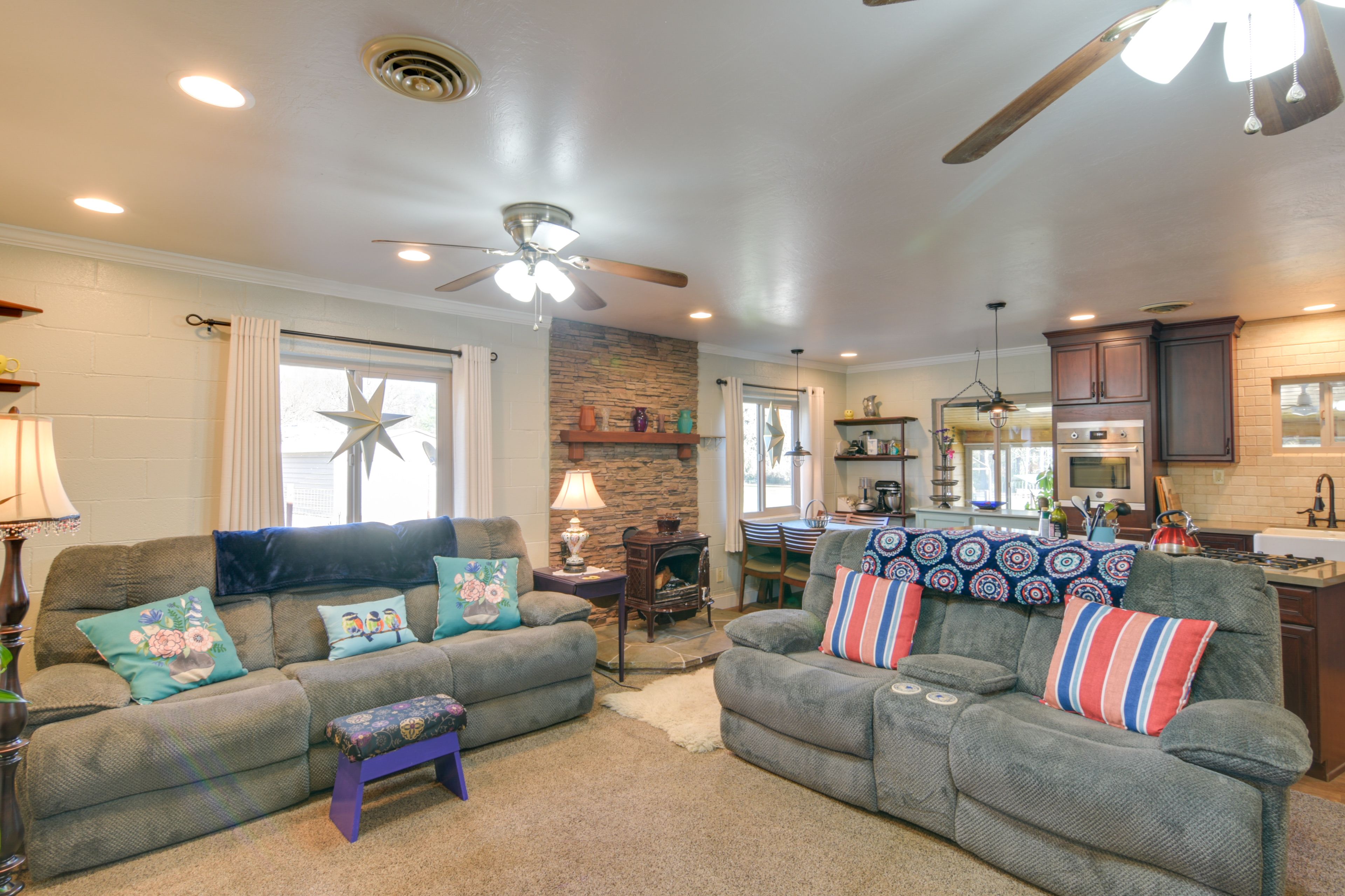 Living Room | Main Floor | Board Games | Smart TV
