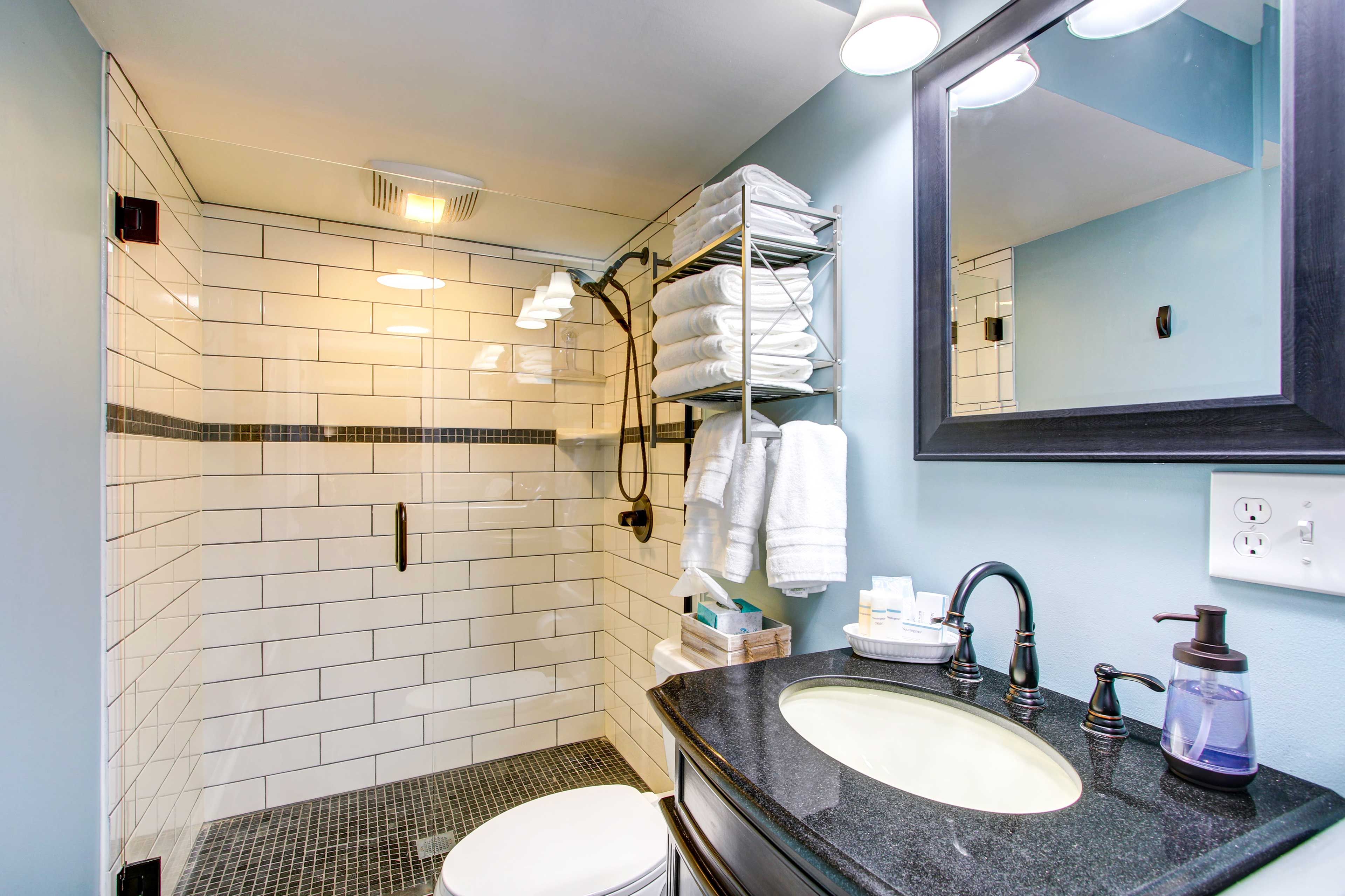 Full Bathroom | In-Unit Laundry | Lower Floor
