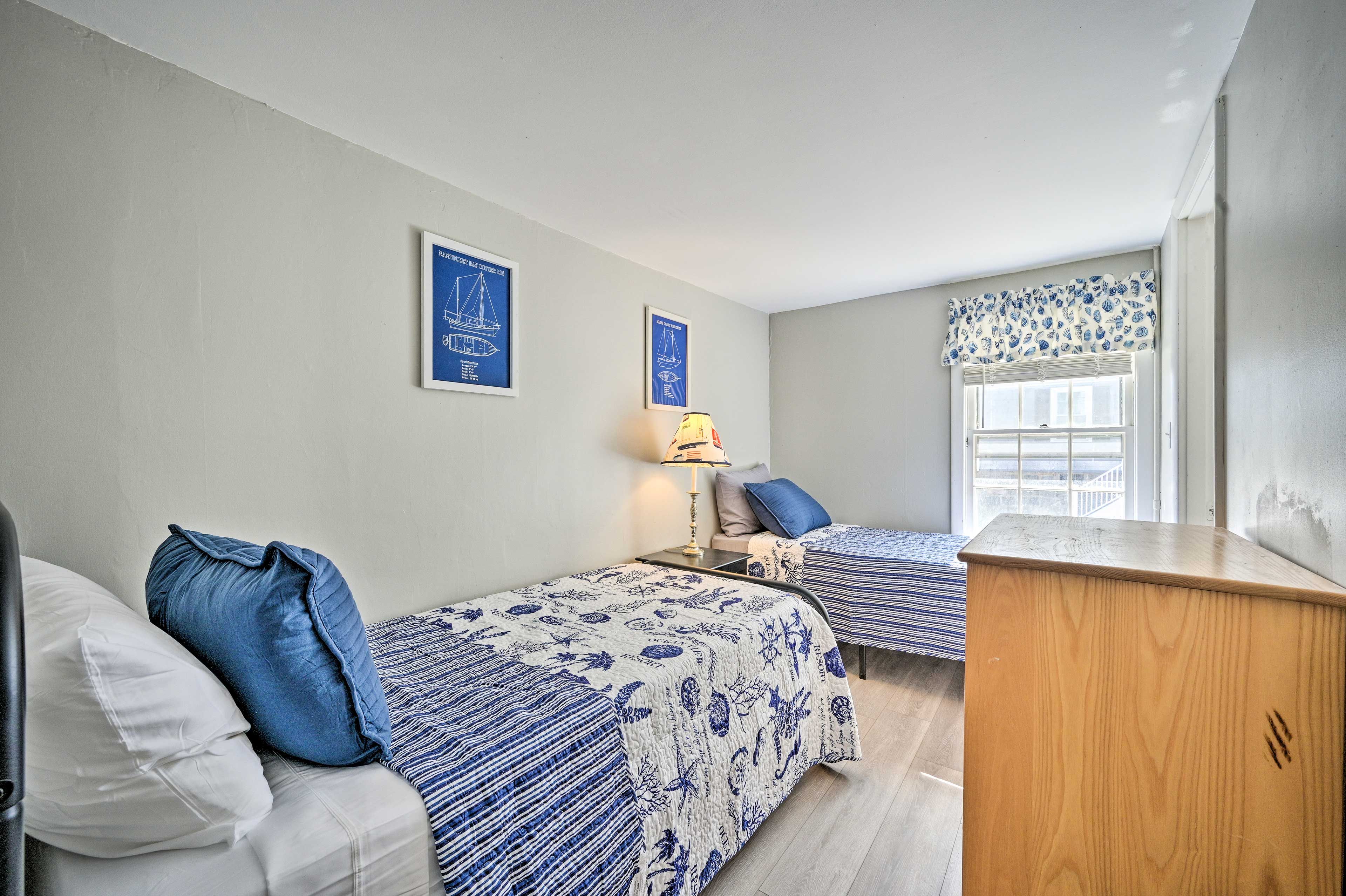 Bedroom 2 | 2 Twin Beds