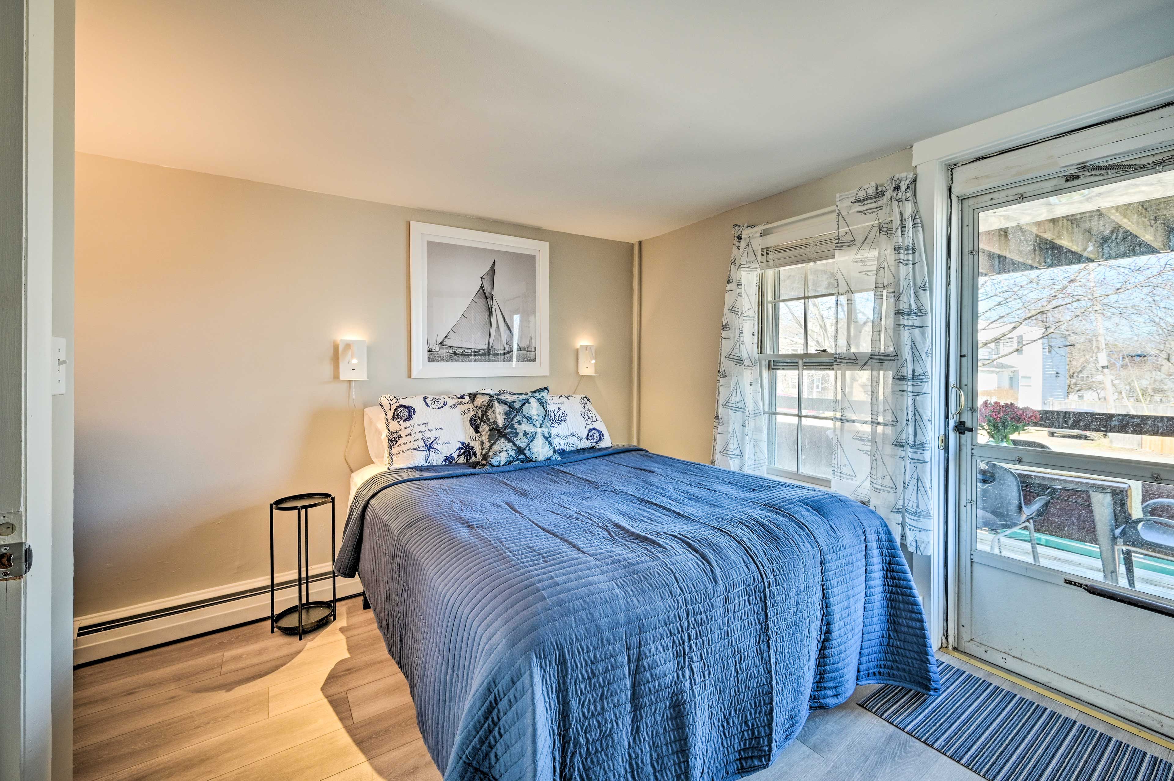 Bedroom 1 | Queen Bed | Linens Provided