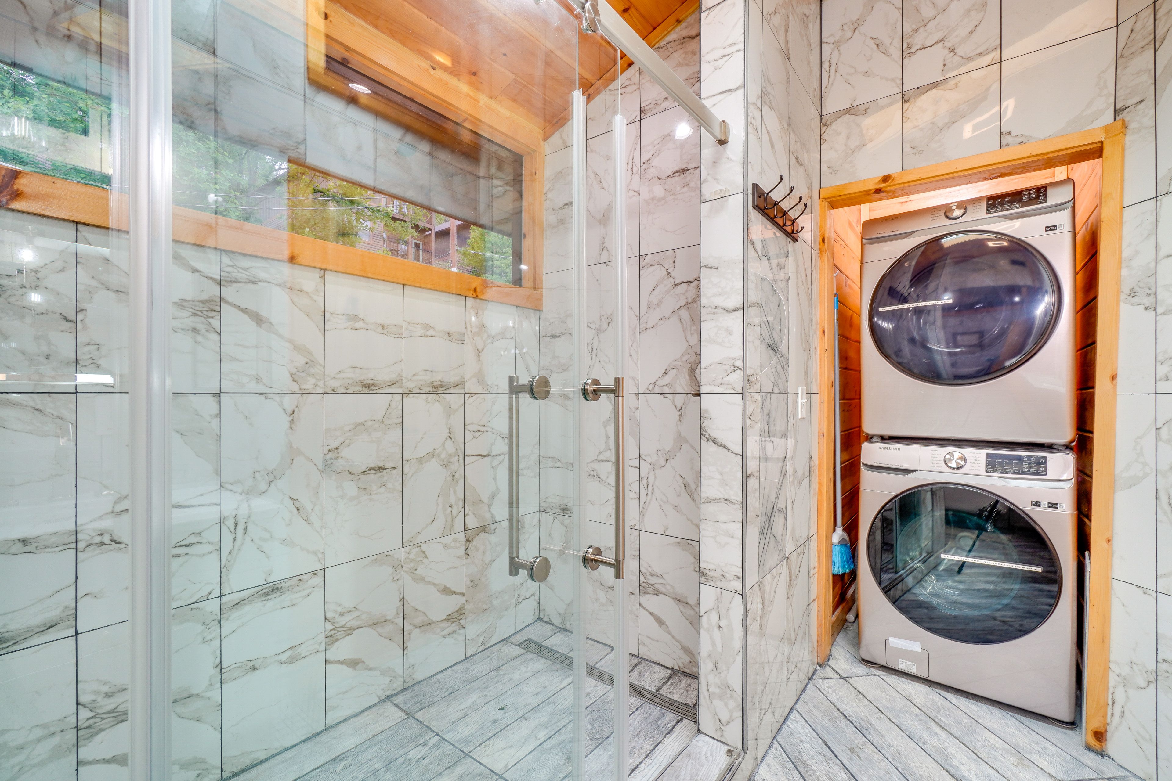 Washer & Dryer