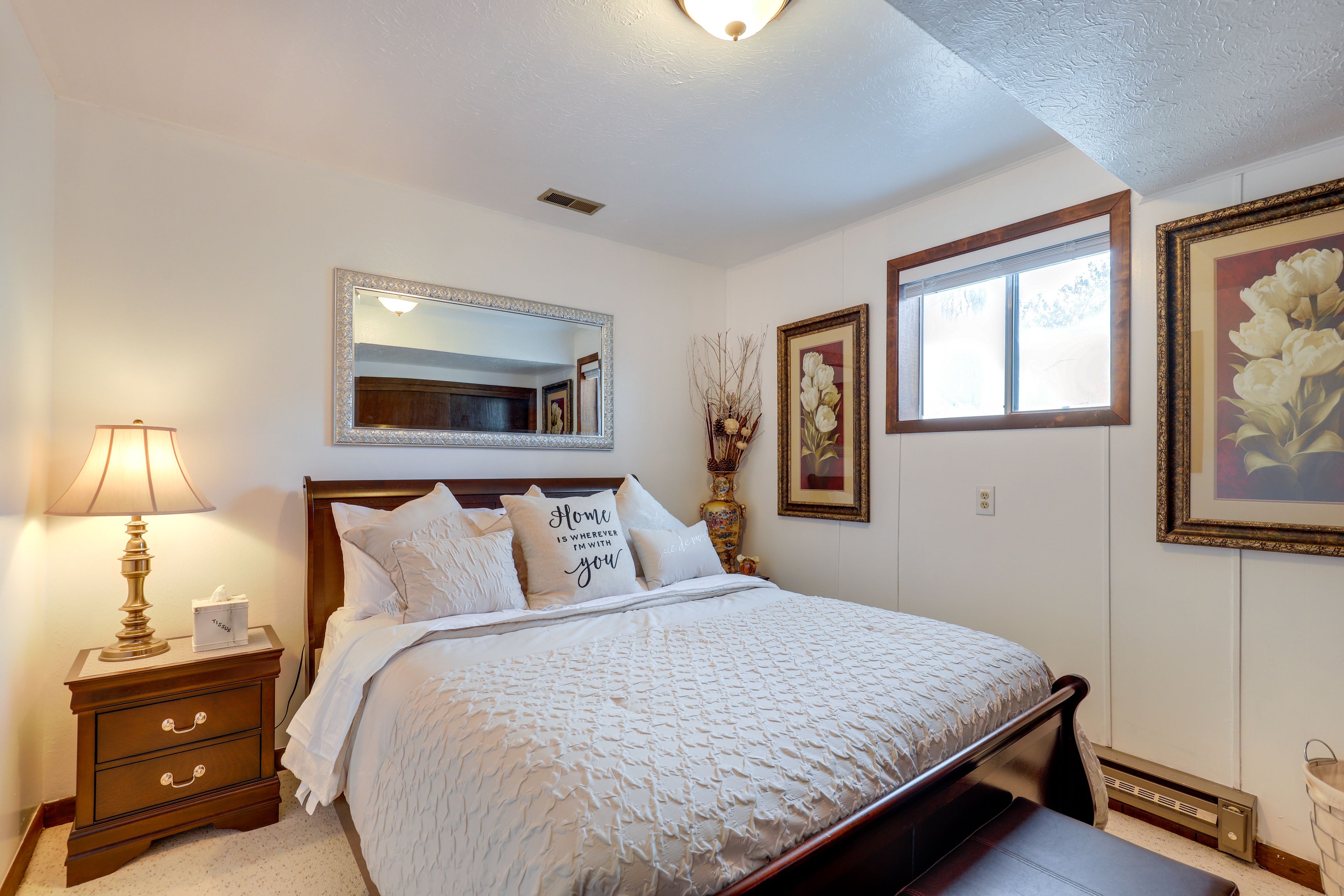 Bedroom 2 | Queen Bed
