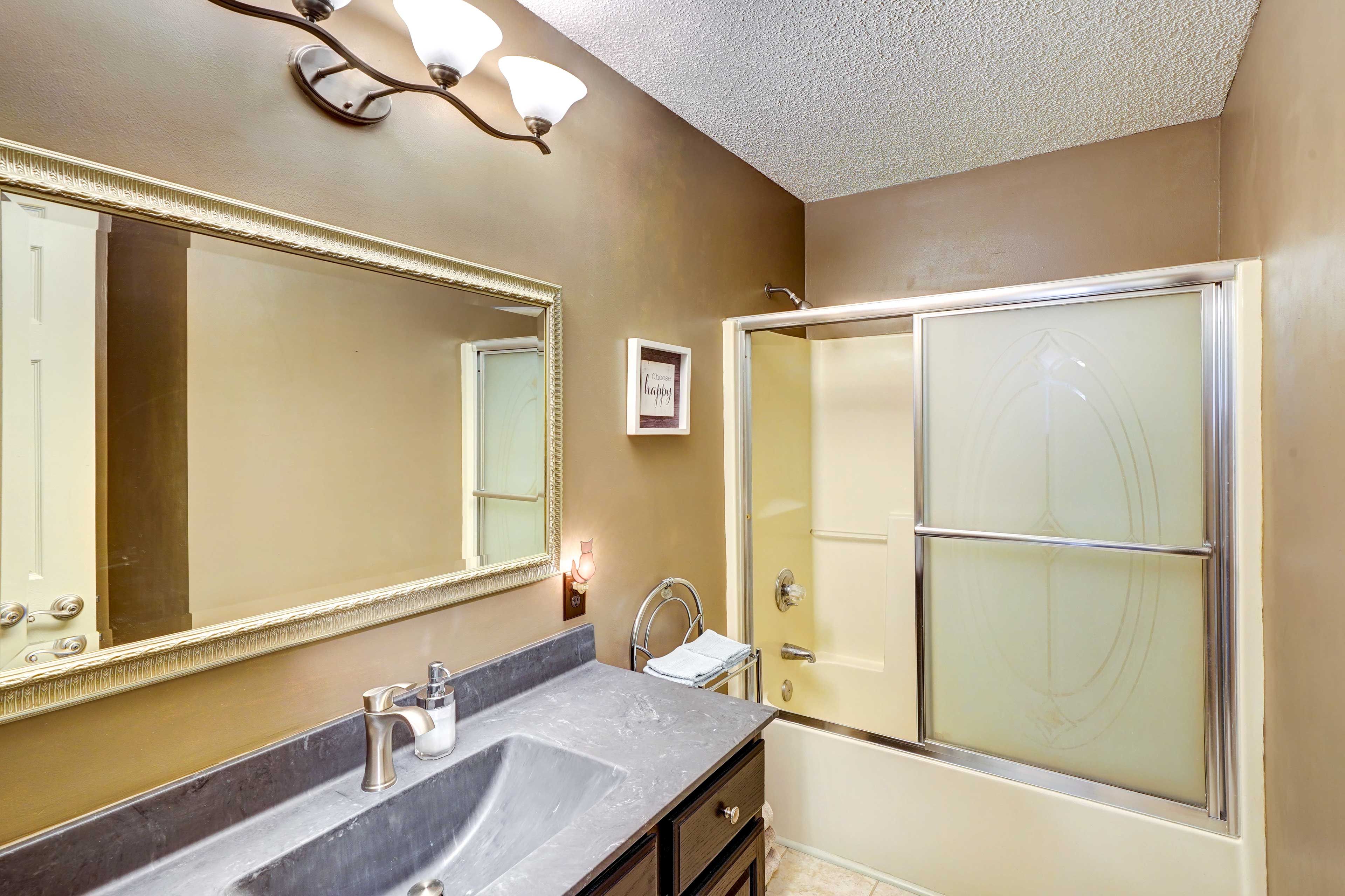 Full Bathroom