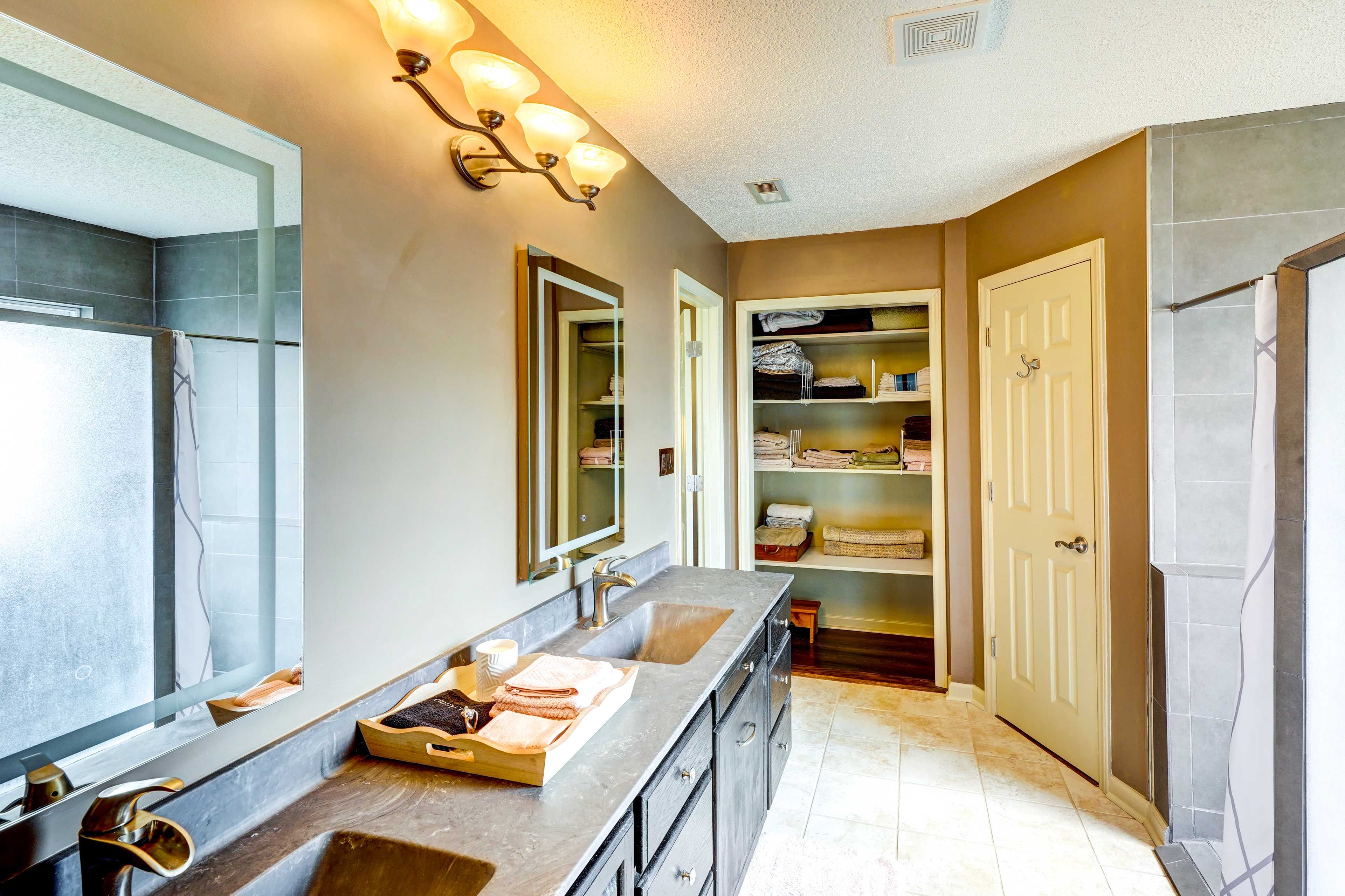 Full En-Suite Bathroom | Complimentary Toiletries