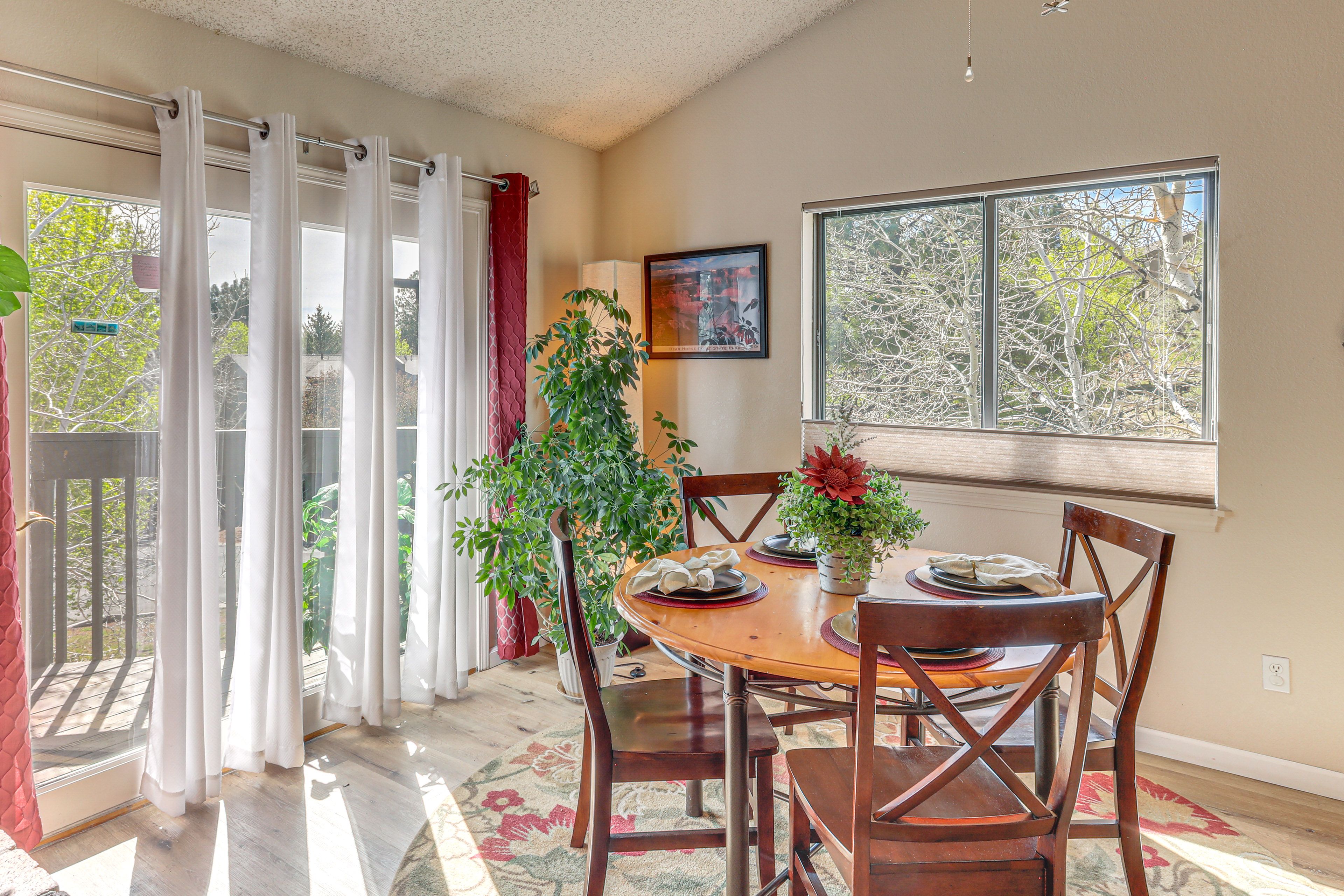 Dining Area | Main Floor