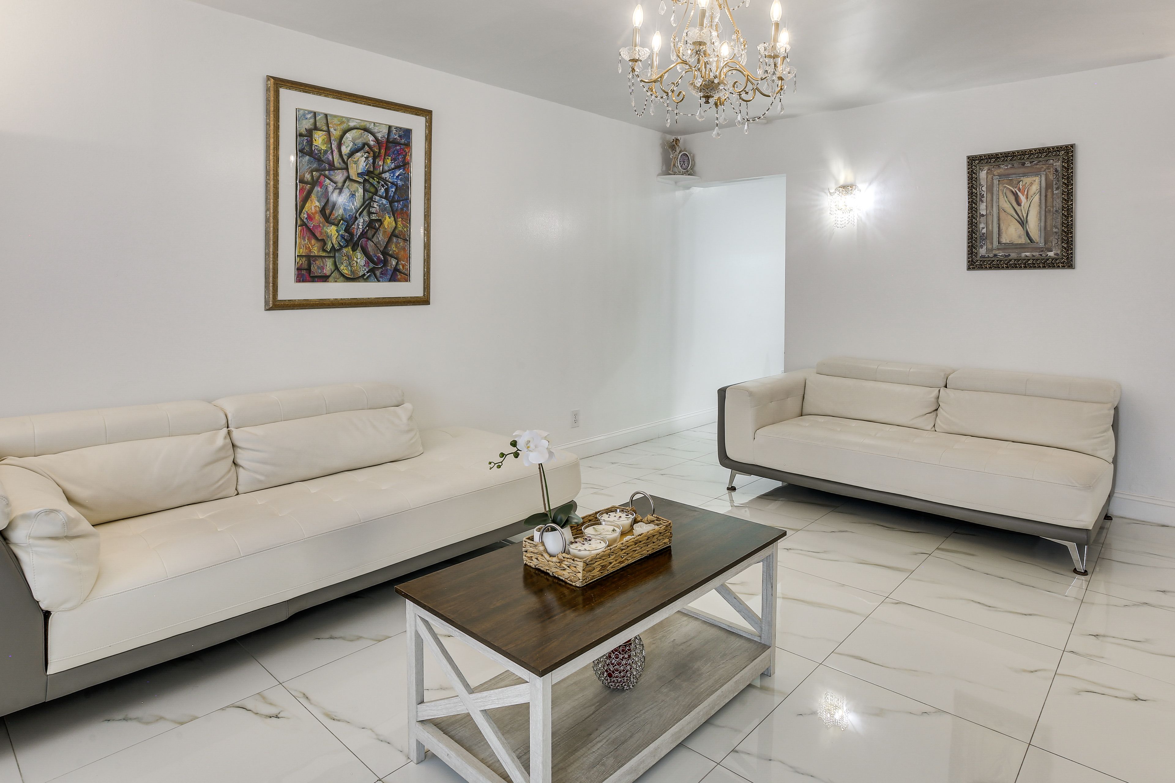 West Palm Beach Vacation Rental | 3BR | 2BA | 1,200 Sq Ft | Stairs Required